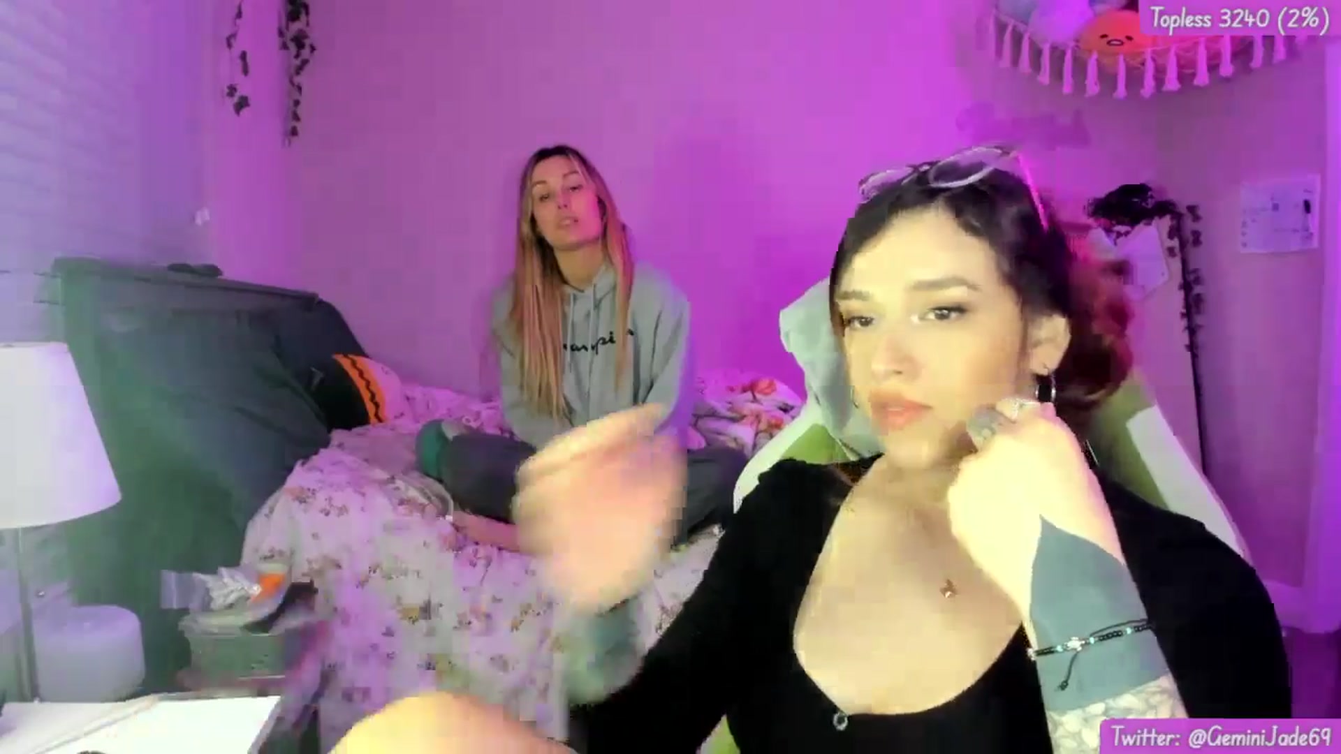 Gallery image thumbnail from GeminiJade69's myfreecams stream on, 05/08/2024, 05:38 image 11 of 20