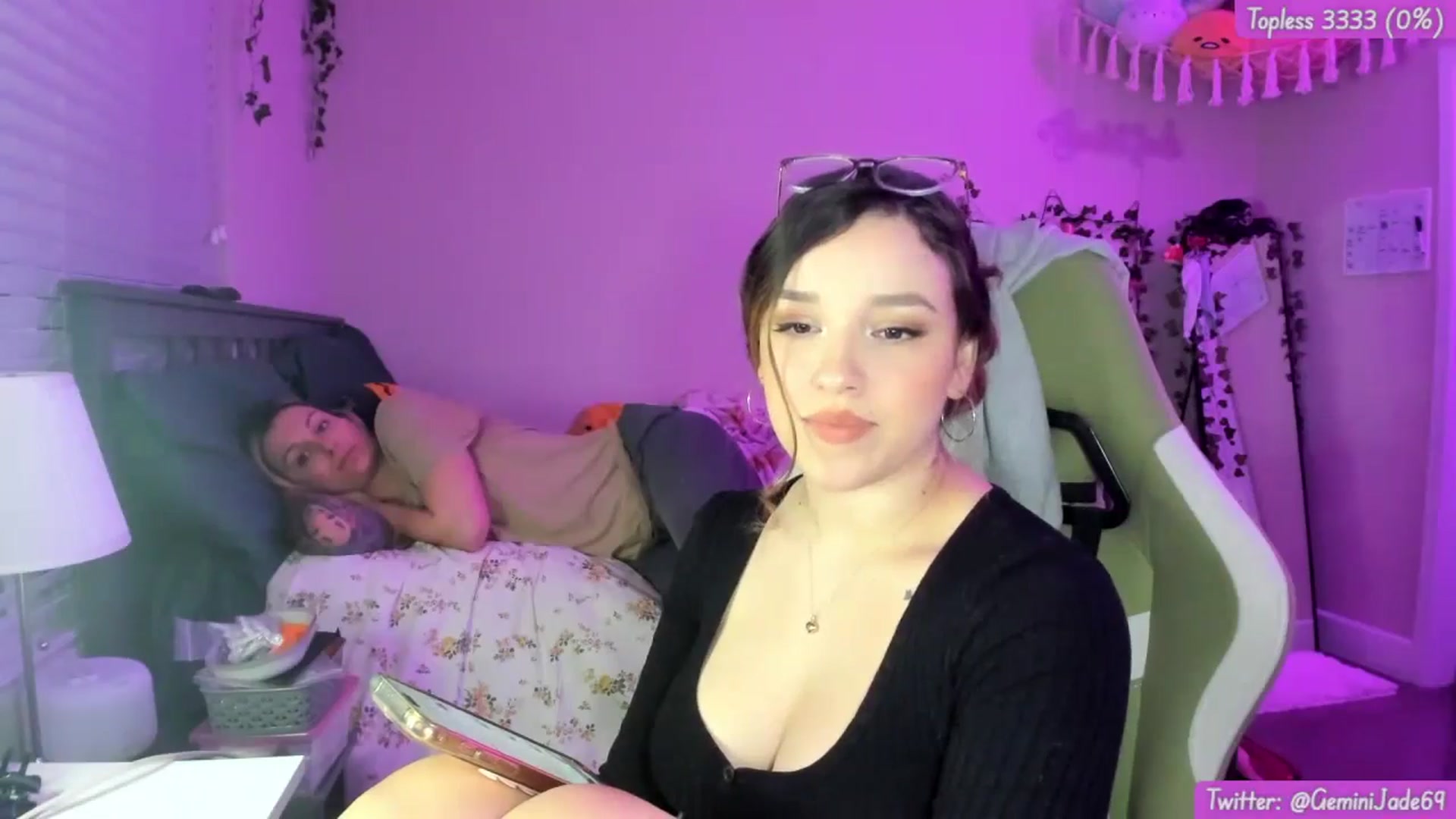 Gallery image thumbnail from GeminiJade69's myfreecams stream on, 05/08/2024, 05:38 image 2 of 20