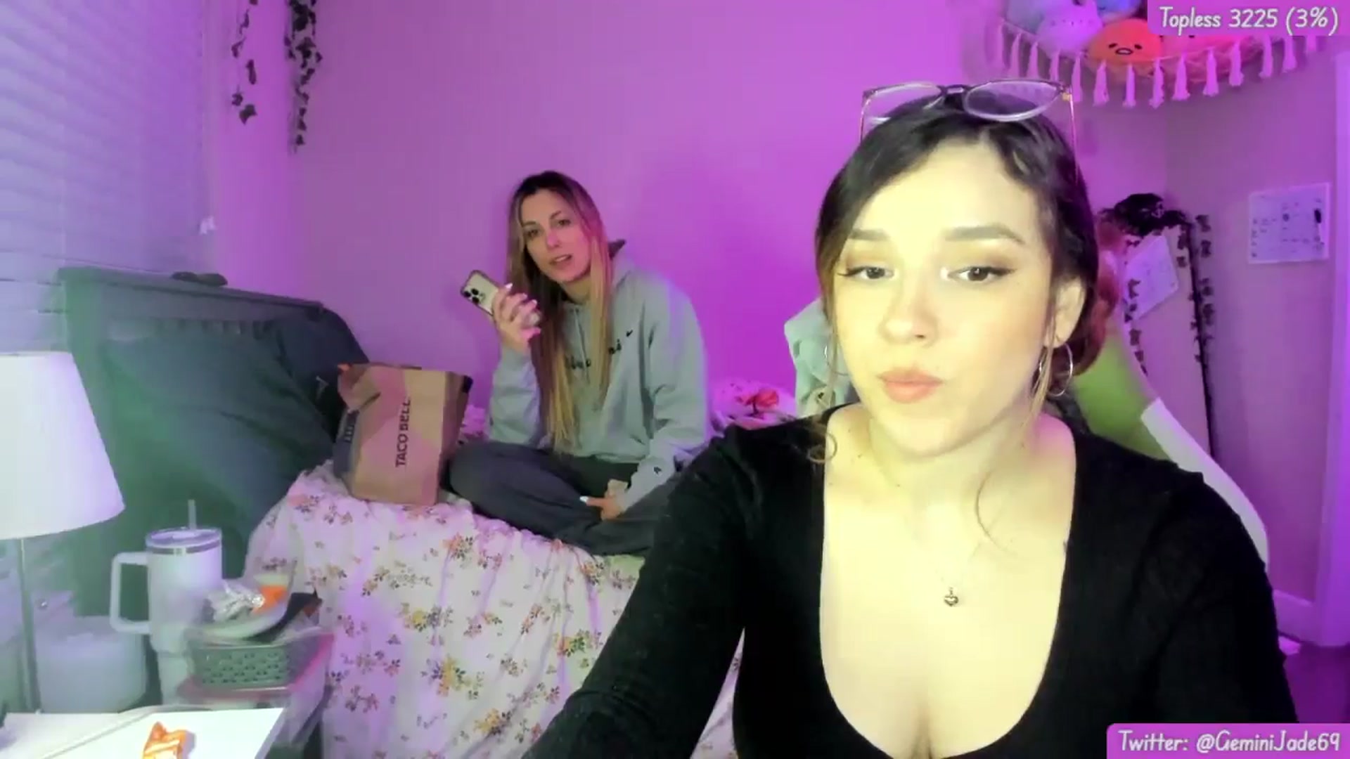 Gallery image thumbnail from GeminiJade69's myfreecams stream on, 05/08/2024, 06:19 image 3 of 20