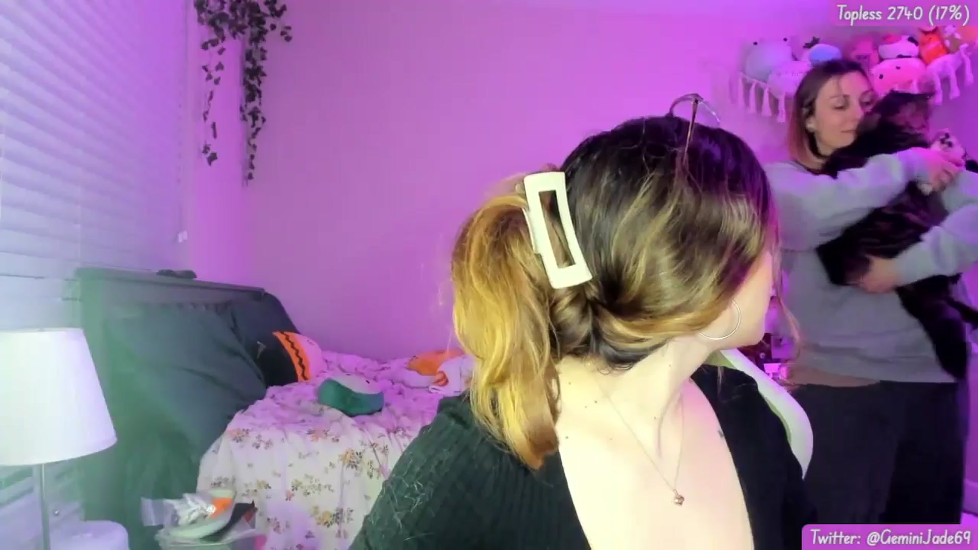 Gallery image thumbnail from GeminiJade69's myfreecams stream on, 05/08/2024, 06:19 image 12 of 20