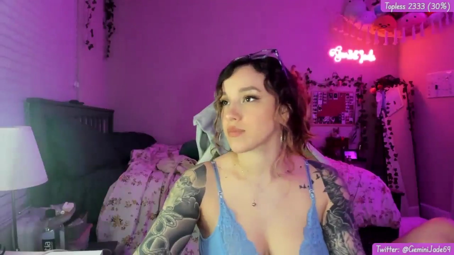 Gallery image thumbnail from GeminiJade69's myfreecams stream on, 05/09/2024, 06:33 image 6 of 20
