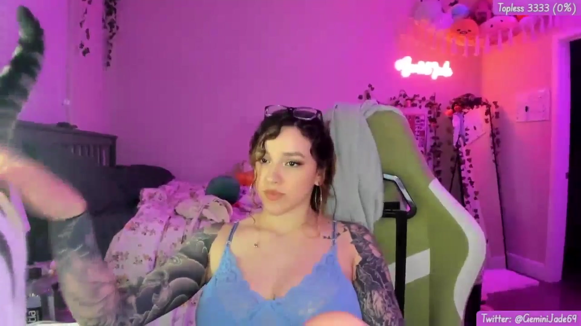 Gallery image thumbnail from GeminiJade69's myfreecams stream on, 05/09/2024, 06:33 image 3 of 20