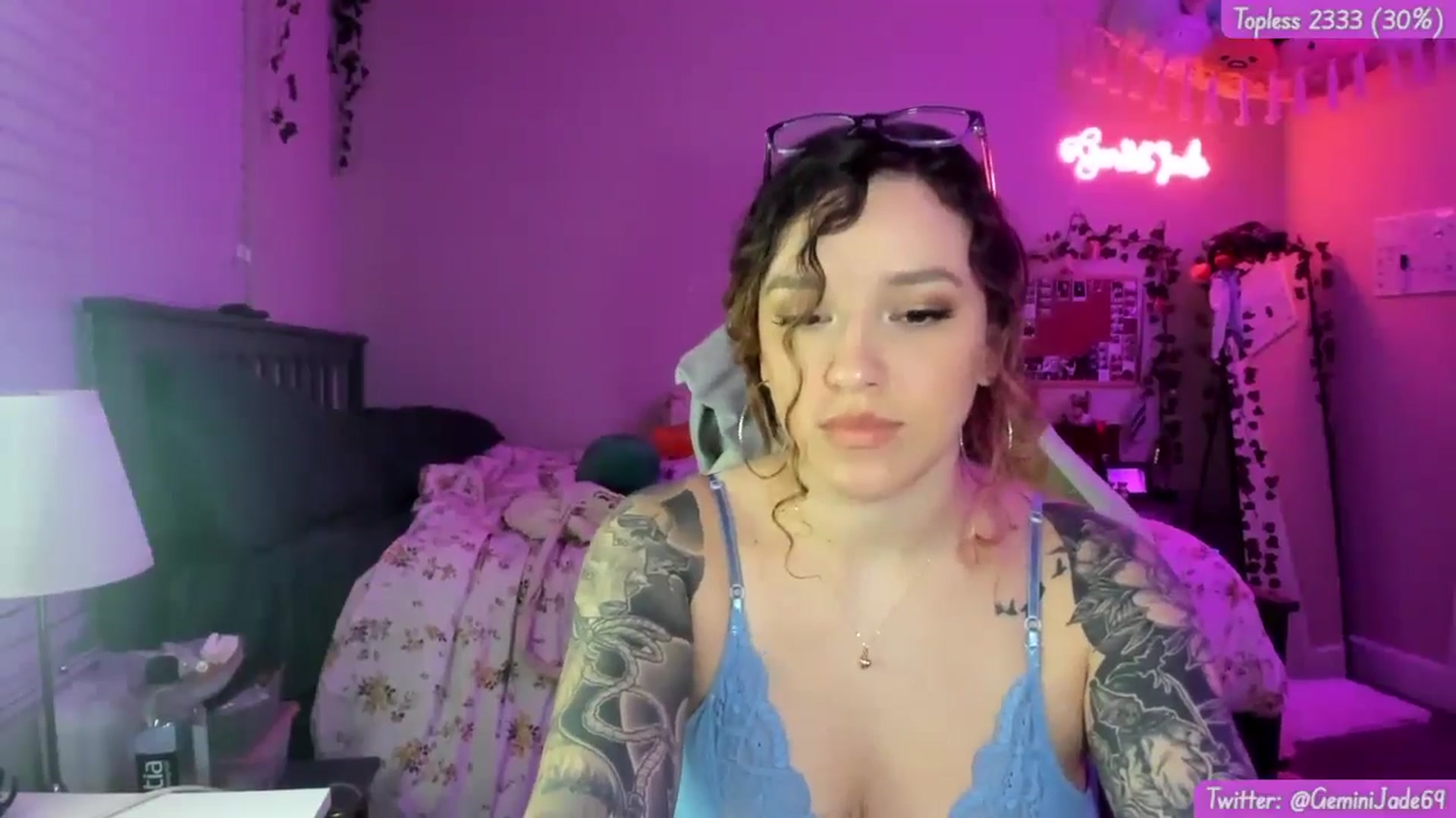 Gallery image thumbnail from GeminiJade69's myfreecams stream on, 05/09/2024, 06:33 image 7 of 20