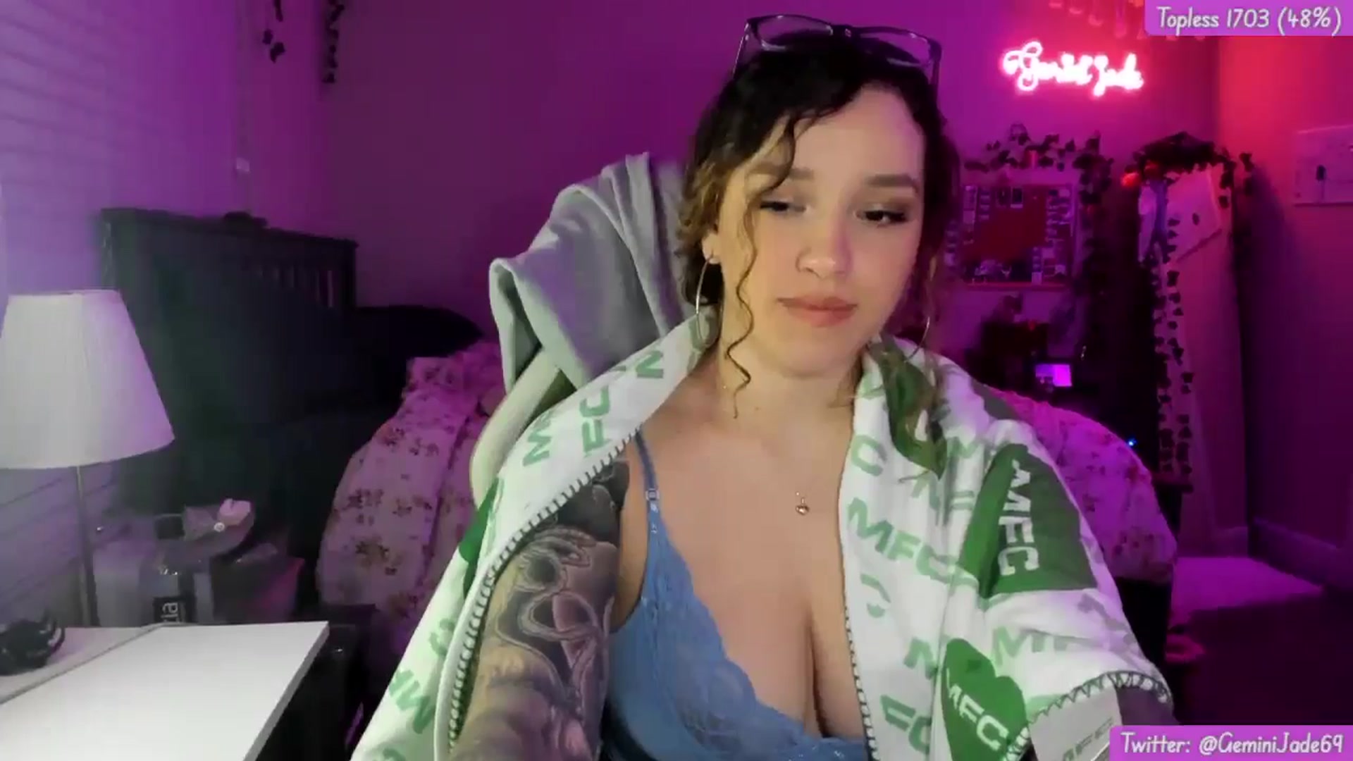 Gallery image thumbnail from GeminiJade69's myfreecams stream on, 05/09/2024, 08:42 image 11 of 20
