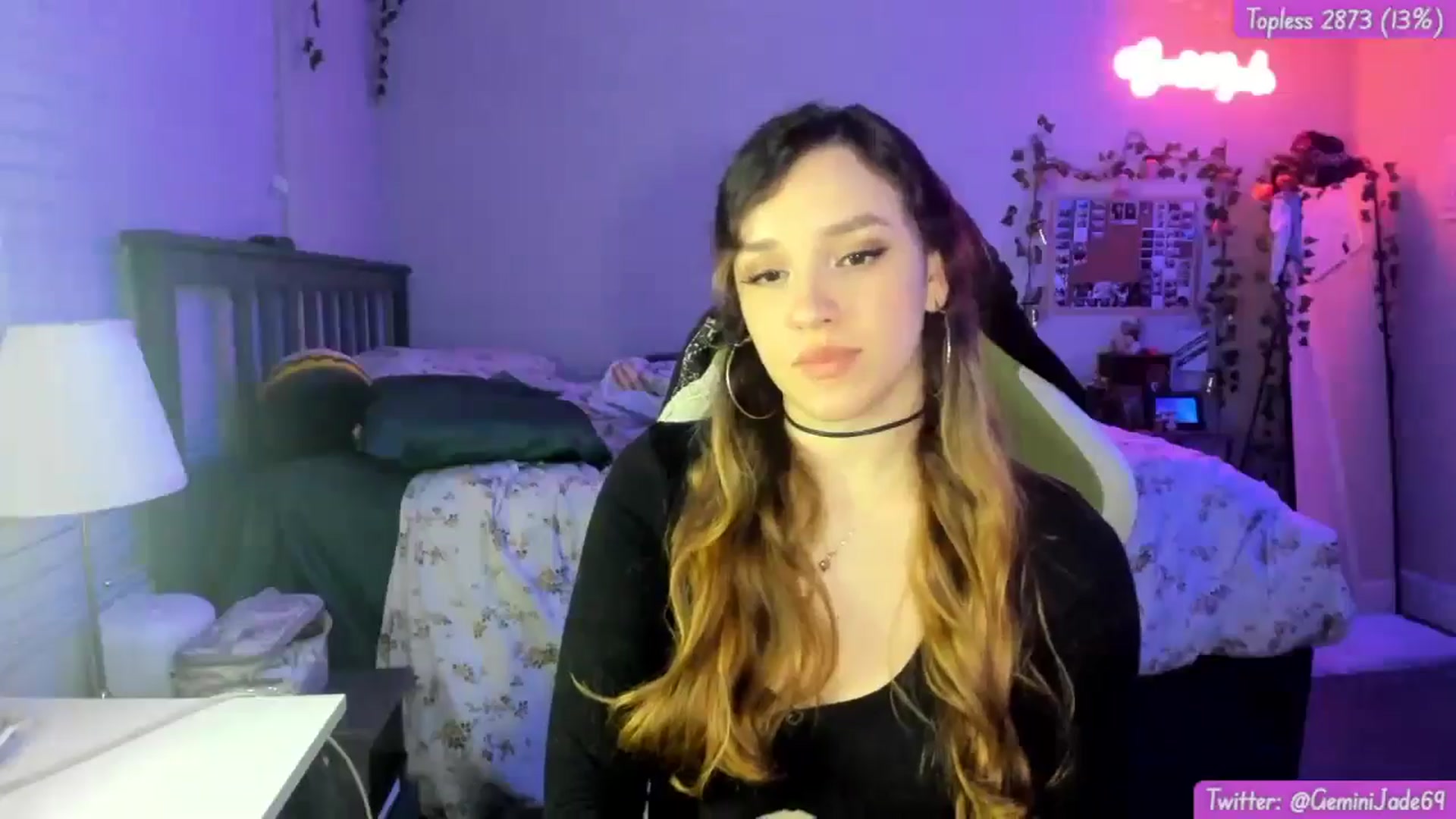 Gallery image thumbnail from GeminiJade69's myfreecams stream on, 05/20/2024, 07:45 image 17 of 20