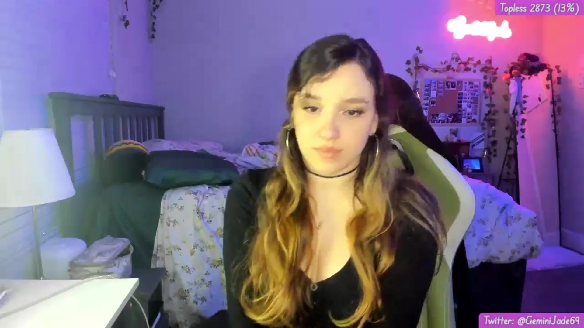 Gallery image thumbnail from GeminiJade69's myfreecams stream on, 05/20/2024, 07:45 image 18 of 20
