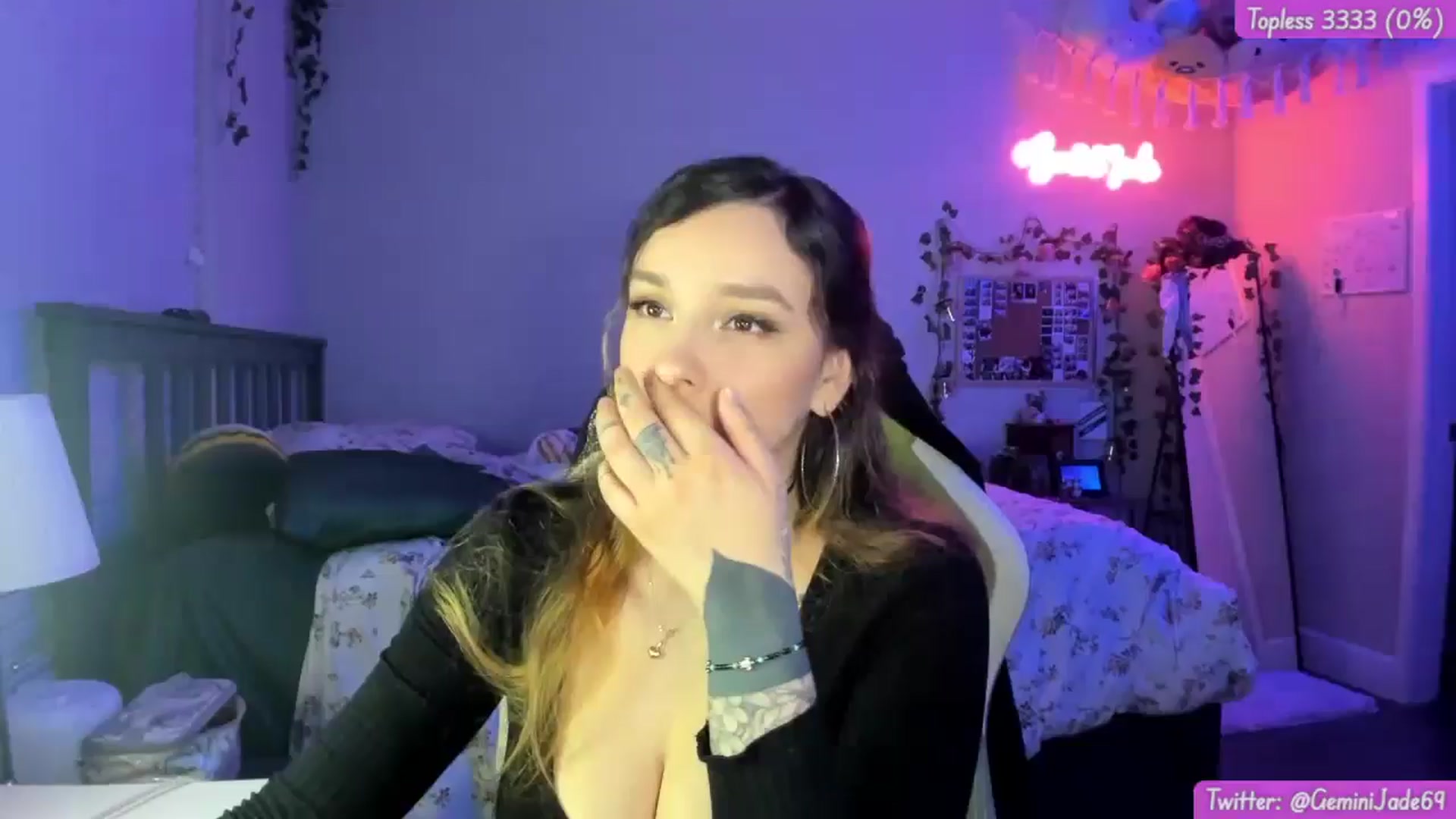 Gallery image thumbnail from GeminiJade69's myfreecams stream on, 05/20/2024, 07:45 image 1 of 20