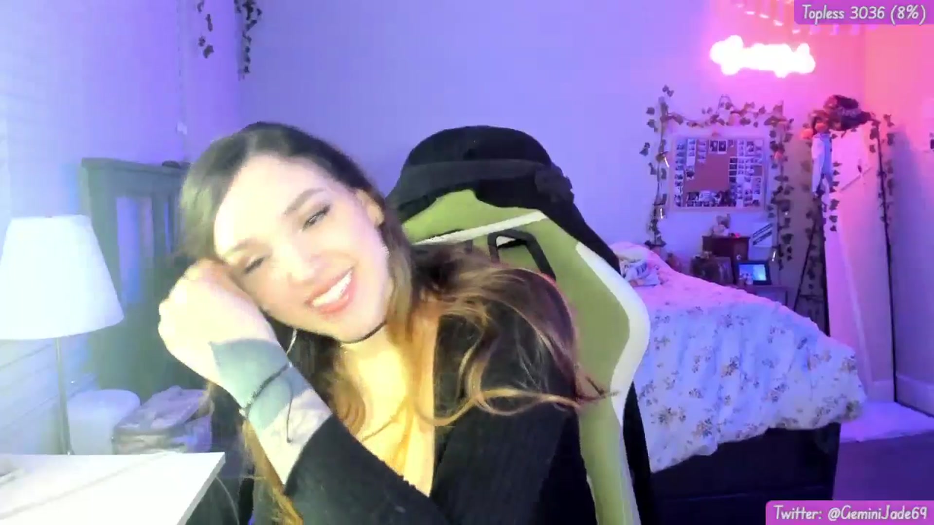 Gallery image thumbnail from GeminiJade69's myfreecams stream on, 05/20/2024, 07:45 image 5 of 20