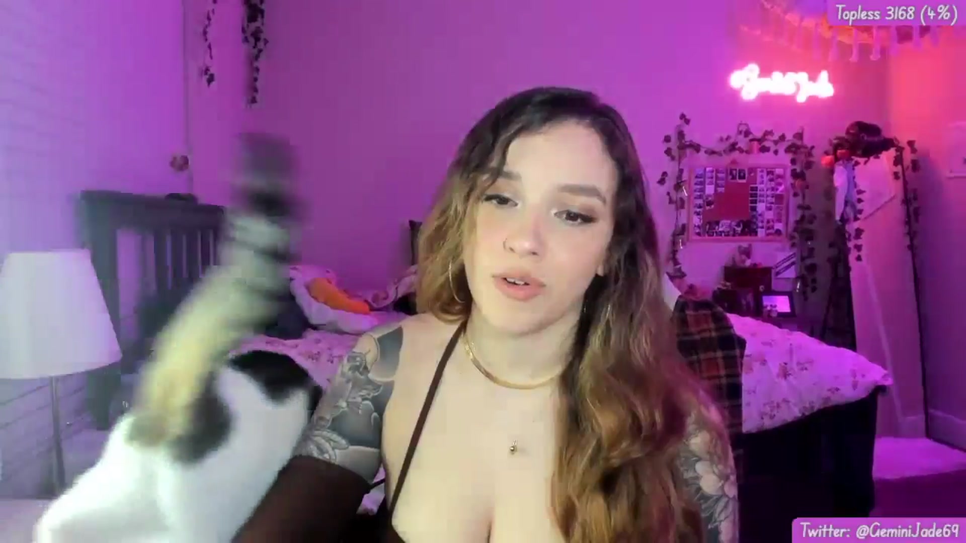 Gallery image thumbnail from GeminiJade69's myfreecams stream on, 05/21/2024, 06:05 image 6 of 20