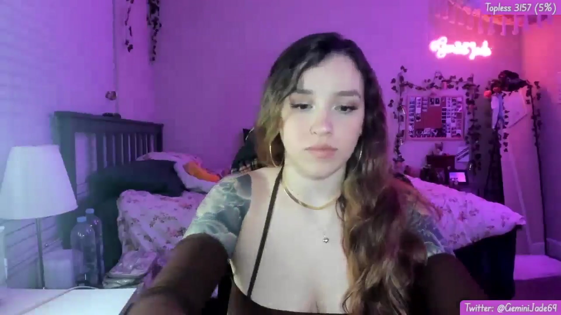 Gallery image thumbnail from GeminiJade69's myfreecams stream on, 05/21/2024, 06:05 image 17 of 20