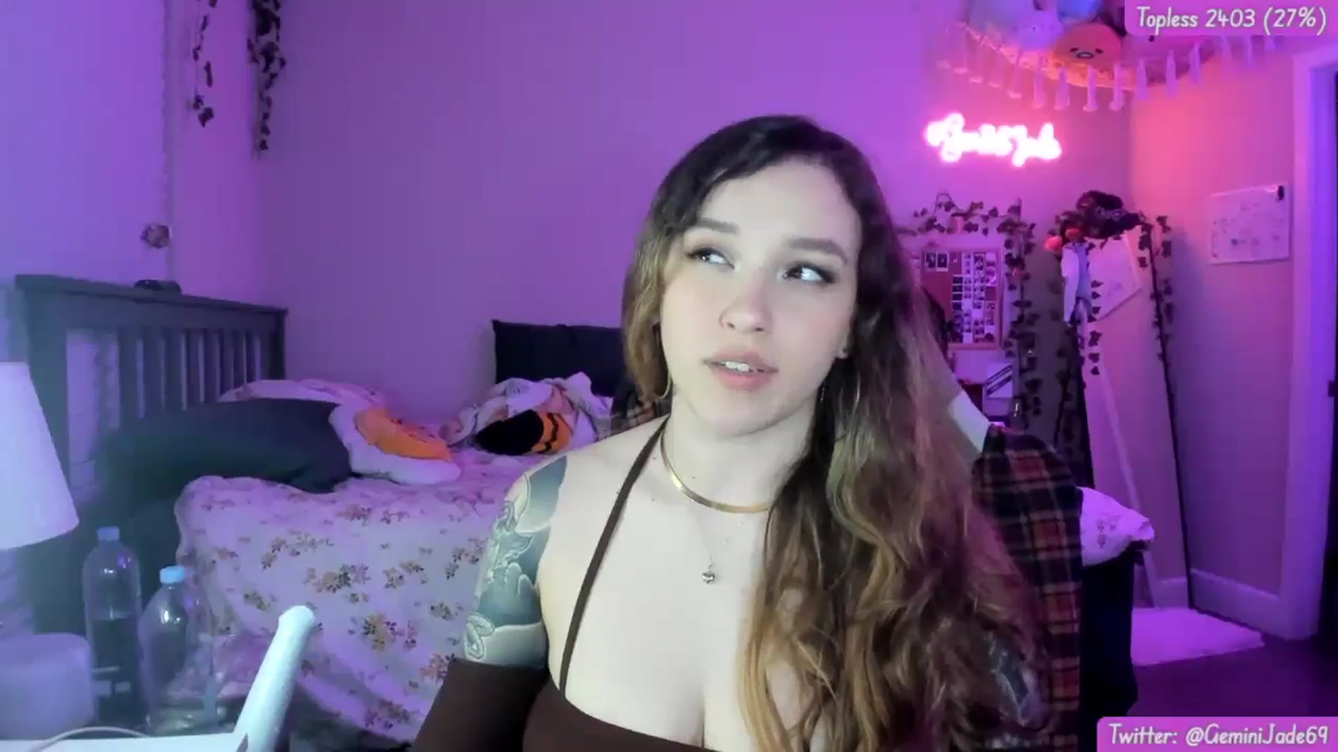 Gallery image thumbnail from GeminiJade69's myfreecams stream on, 05/21/2024, 07:46 image 18 of 20