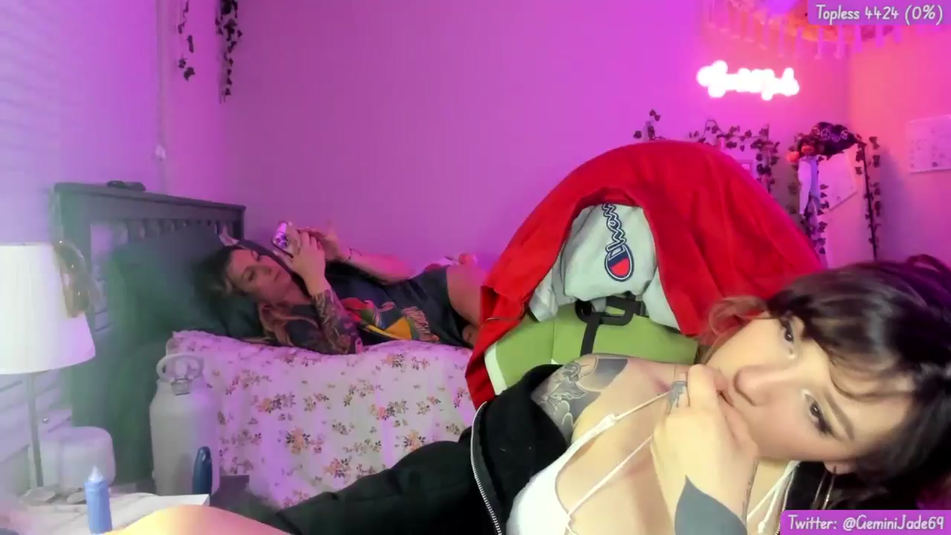 Gallery image thumbnail from GeminiJade69's myfreecams stream on, 05/30/2024, 05:42 image 7 of 20