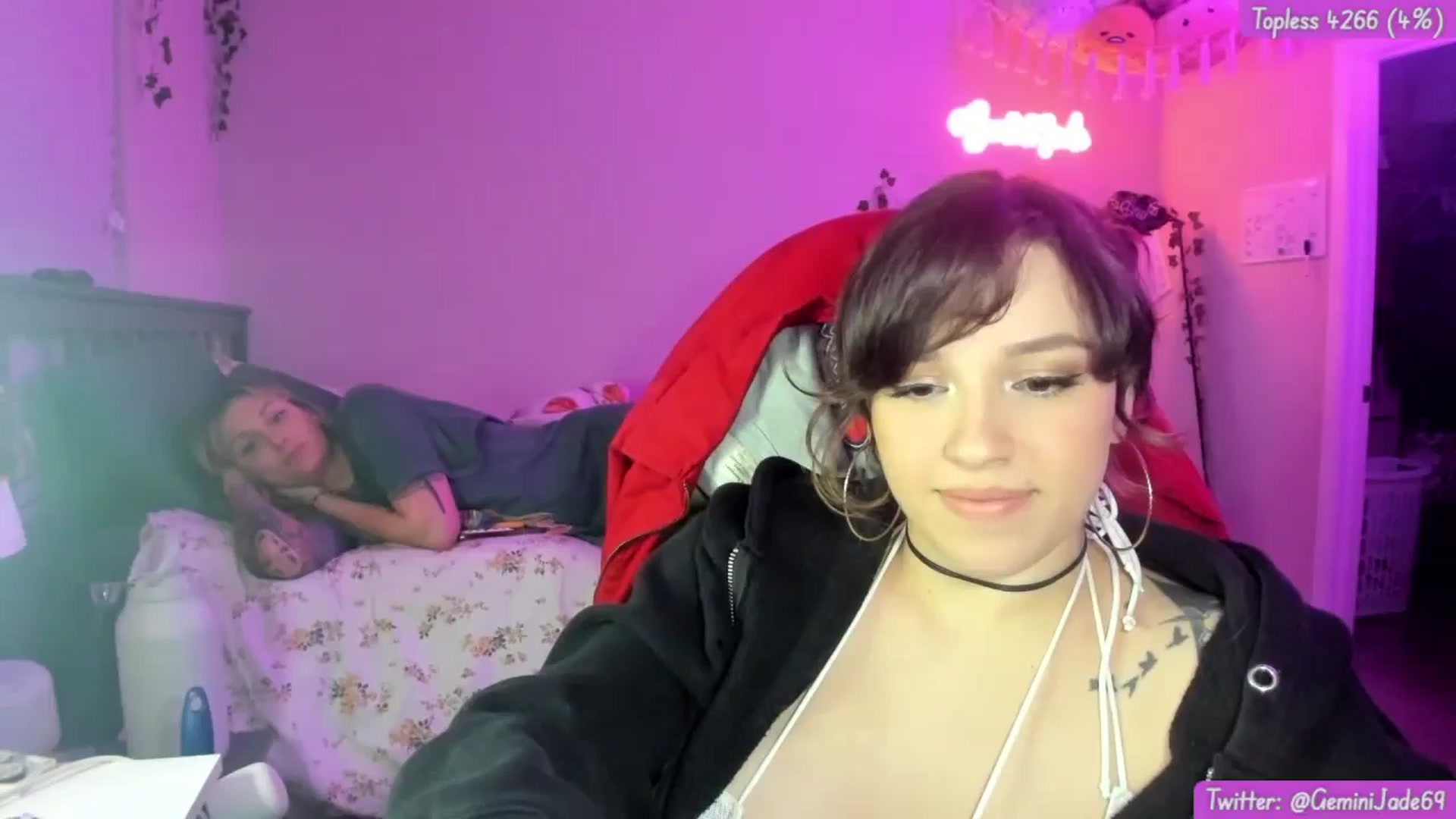 Gallery image thumbnail from GeminiJade69's myfreecams stream on, 05/30/2024, 07:55 image 7 of 20