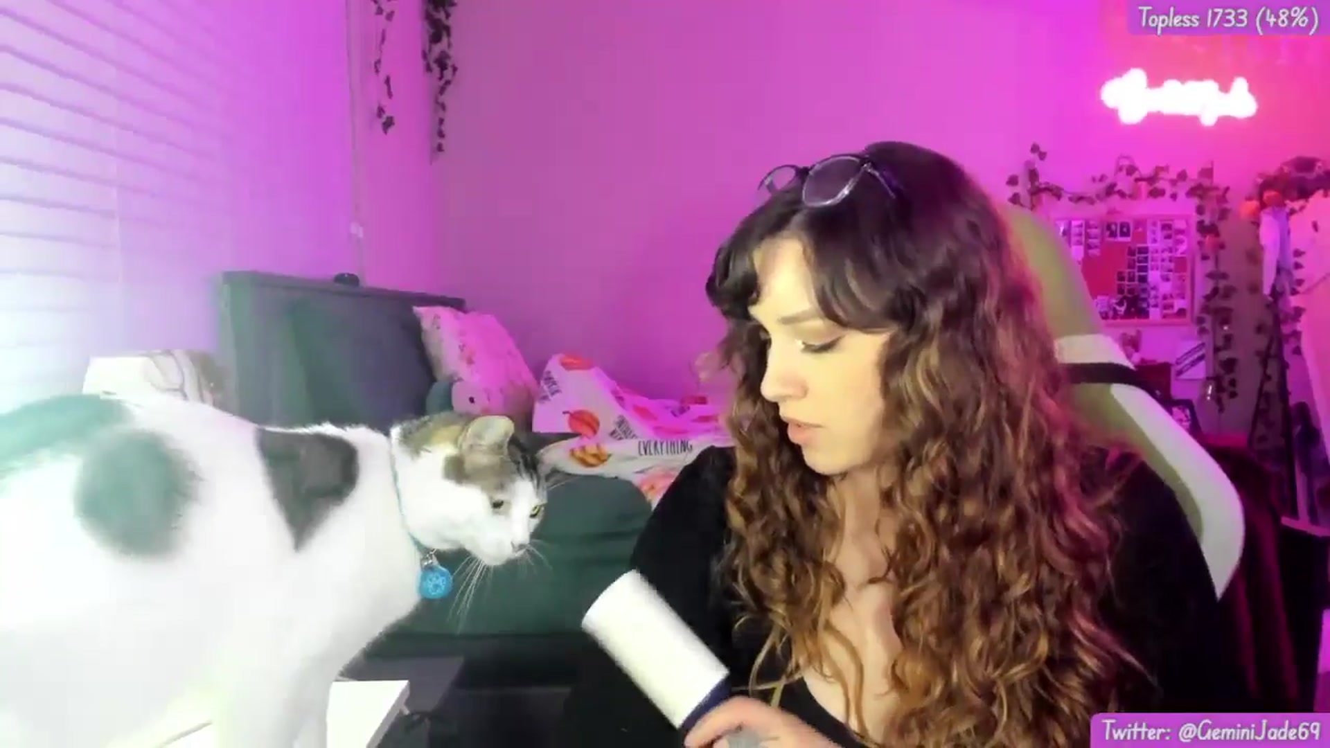 Gallery image thumbnail from GeminiJade69's myfreecams stream on, 06/05/2024, 08:01 image 14 of 20