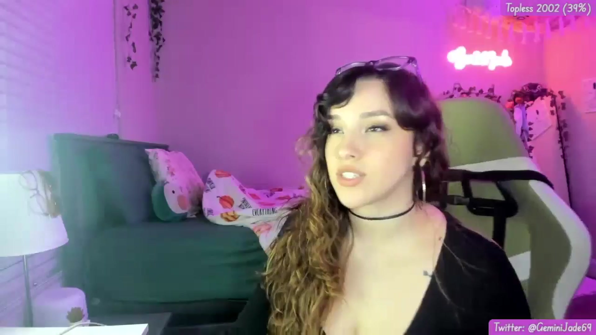 Gallery image thumbnail from GeminiJade69's myfreecams stream on, 06/05/2024, 08:01 image 12 of 20