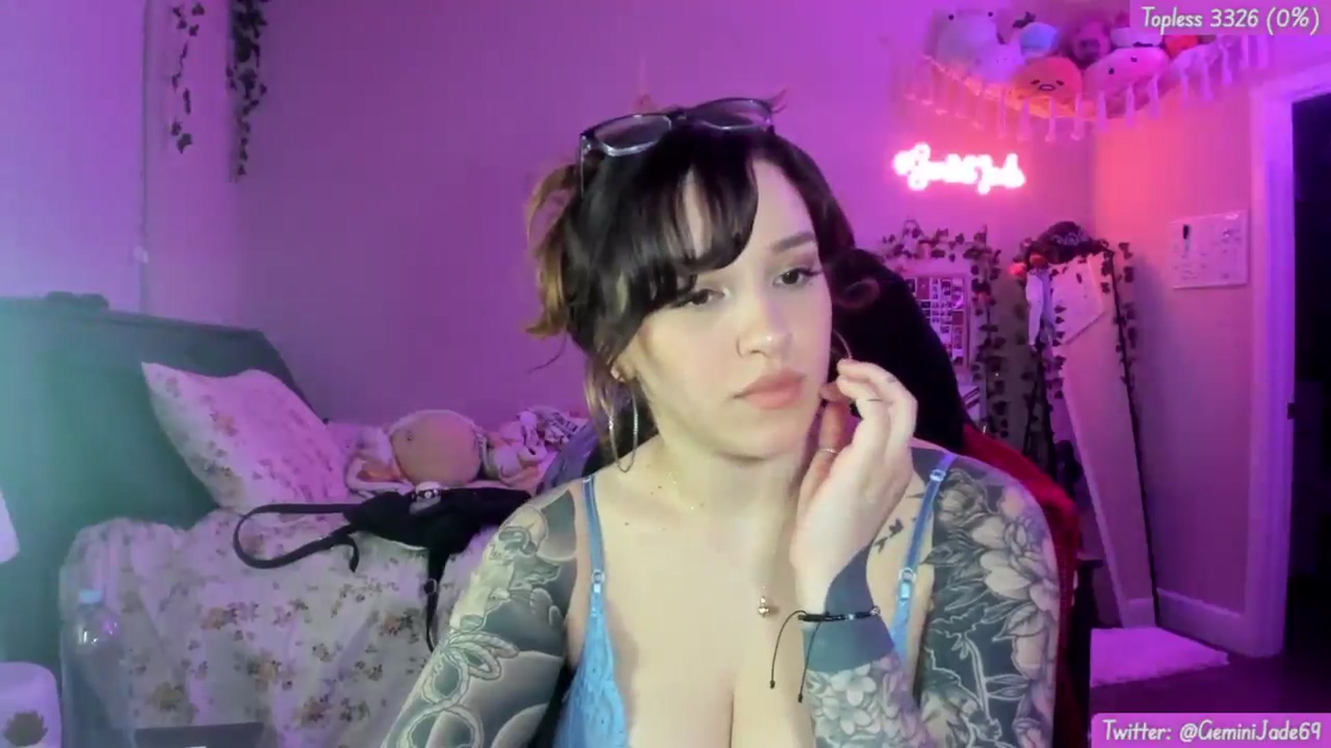 Gallery image thumbnail from GeminiJade69's myfreecams stream on, 06/07/2024, 05:18 image 4 of 20