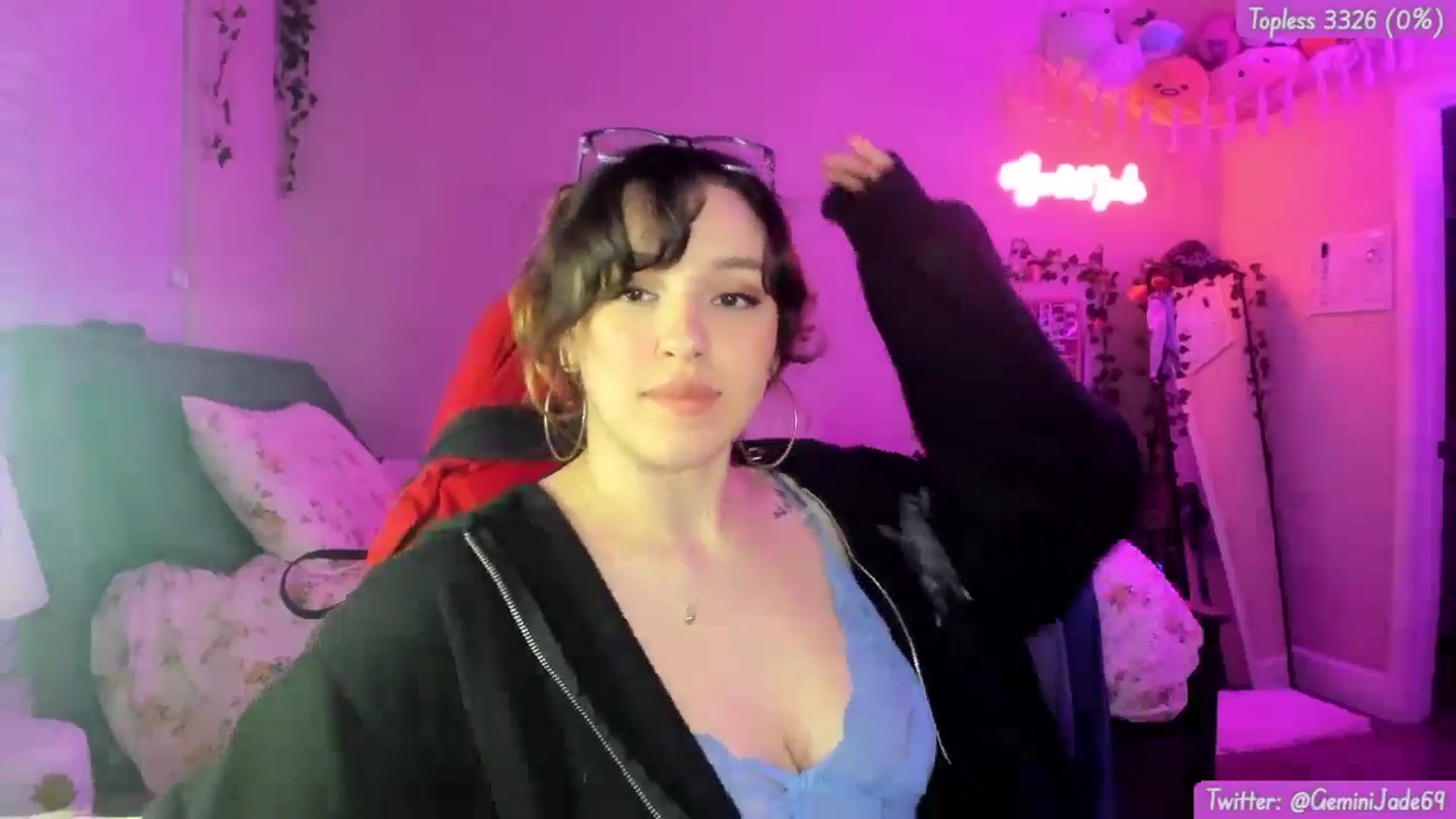Gallery image thumbnail from GeminiJade69's myfreecams stream on, 06/07/2024, 05:18 image 17 of 20