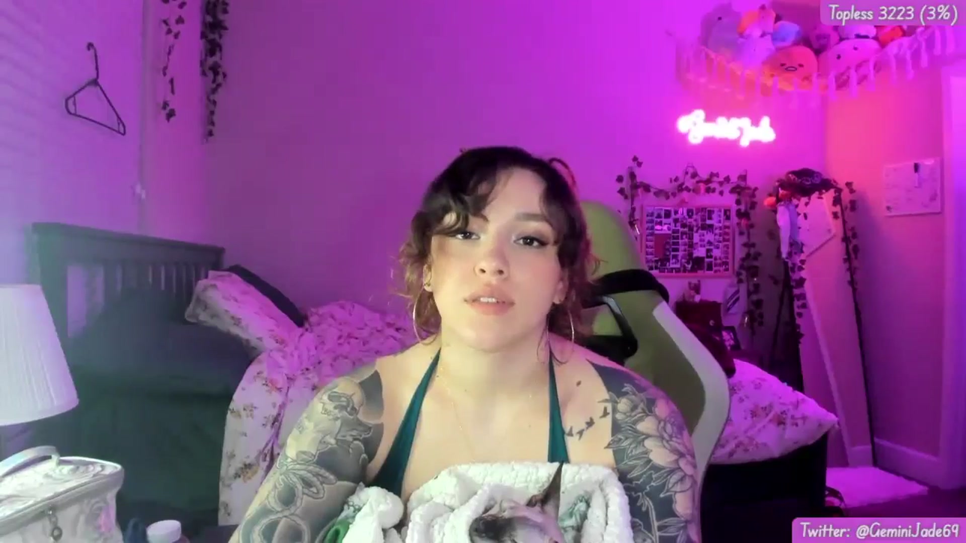 Gallery image thumbnail from GeminiJade69's myfreecams stream on, 06/24/2024, 06:39 image 13 of 20