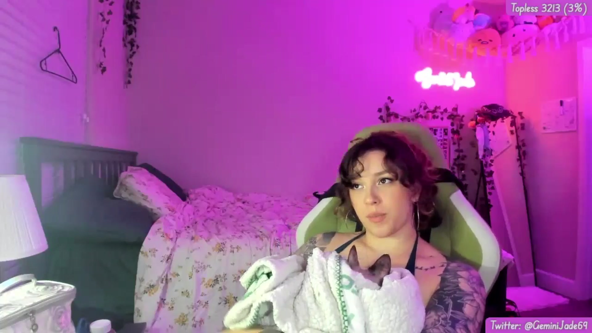 Gallery image thumbnail from GeminiJade69's myfreecams stream on, 06/24/2024, 06:39 image 16 of 20