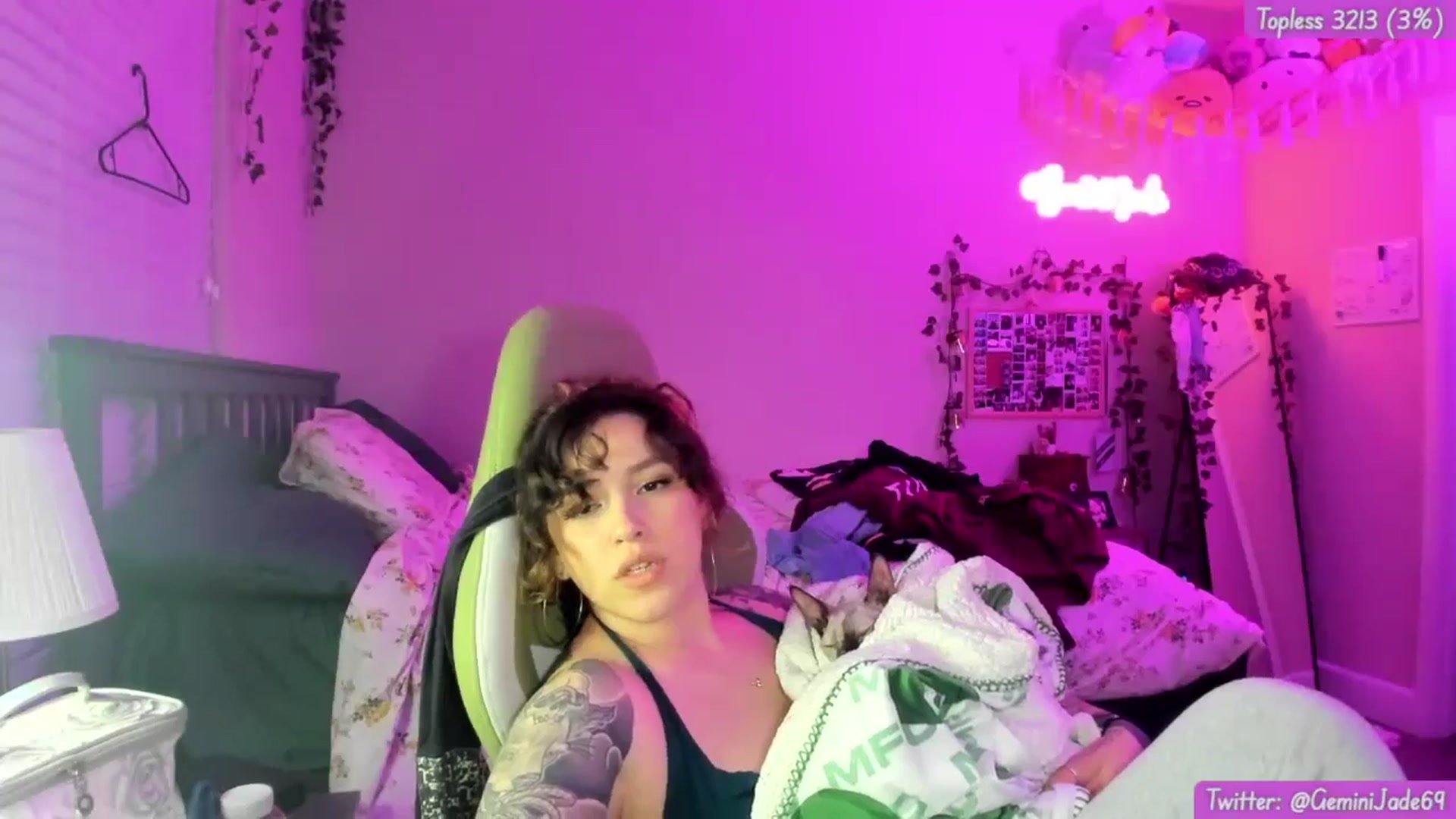 Gallery image thumbnail from GeminiJade69's myfreecams stream on, 06/24/2024, 06:39 image 18 of 20