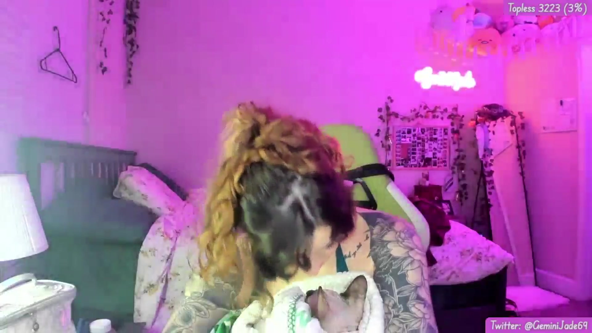 Gallery image thumbnail from GeminiJade69's myfreecams stream on, 06/24/2024, 06:39 image 10 of 20