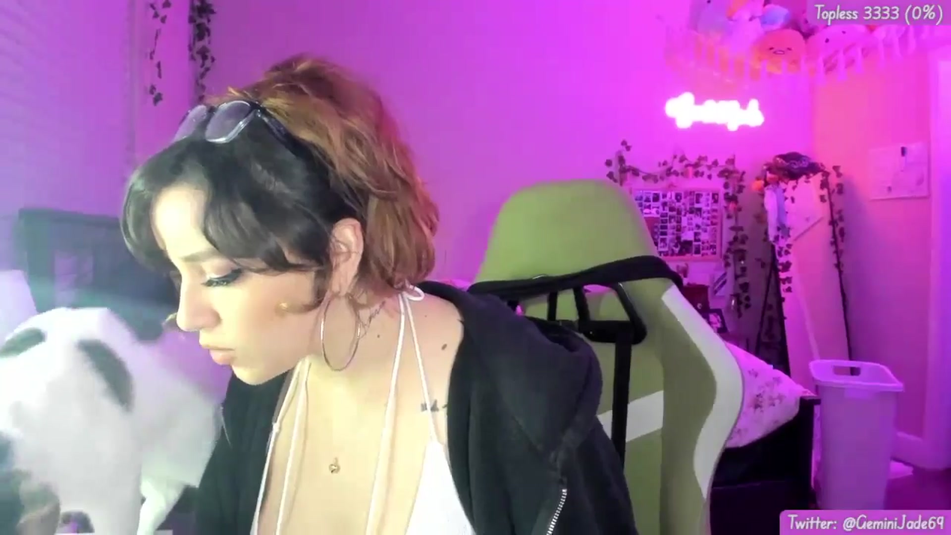 Gallery image thumbnail from GeminiJade69's myfreecams stream on, 06/26/2024, 05:10 image 4 of 20
