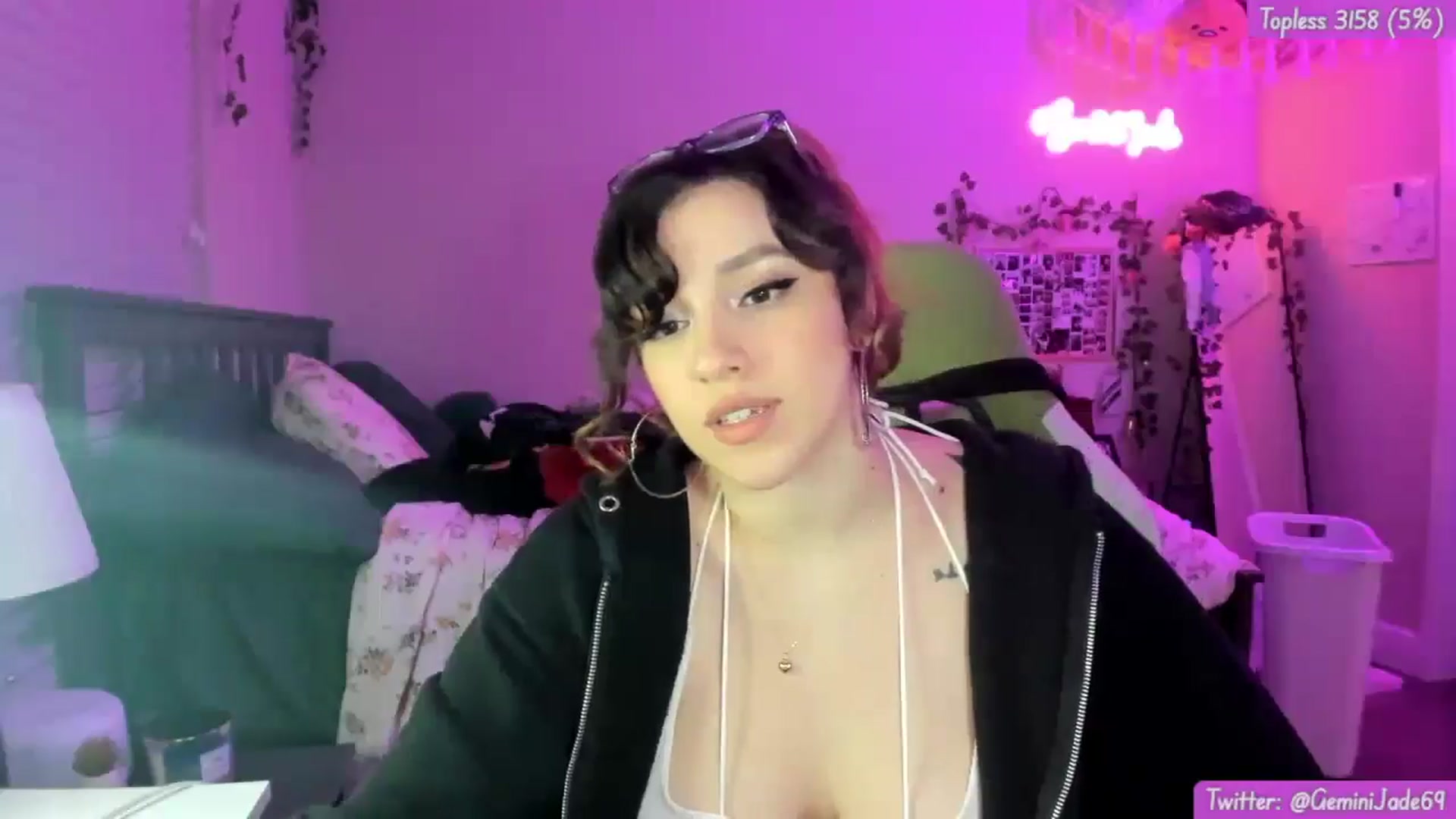 Gallery image thumbnail from GeminiJade69's myfreecams stream on, 06/26/2024, 06:28 image 13 of 20