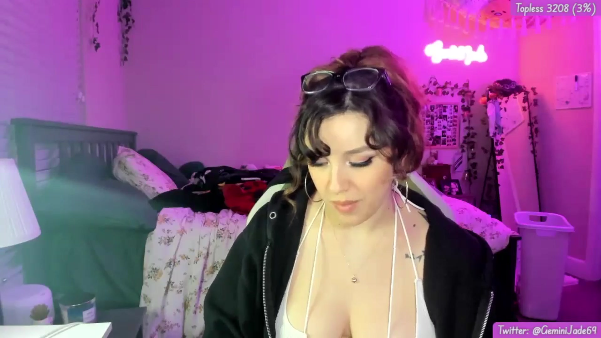 Gallery image thumbnail from GeminiJade69's myfreecams stream on, 06/26/2024, 06:28 image 7 of 20