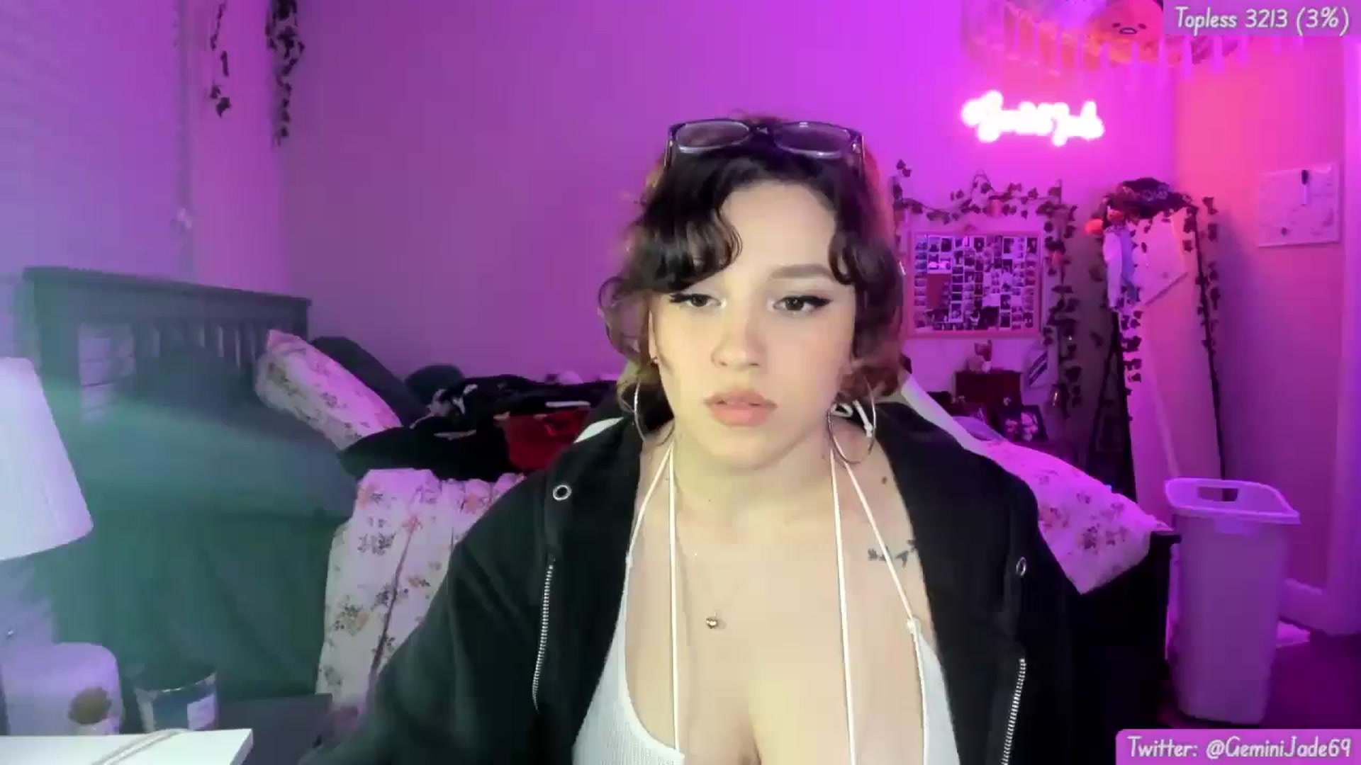 Gallery image thumbnail from GeminiJade69's myfreecams stream on, 06/26/2024, 06:28 image 2 of 20