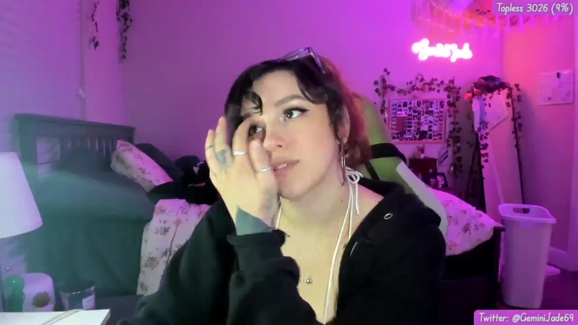 Gallery image thumbnail from GeminiJade69's myfreecams stream on, 06/26/2024, 06:28 image 17 of 20