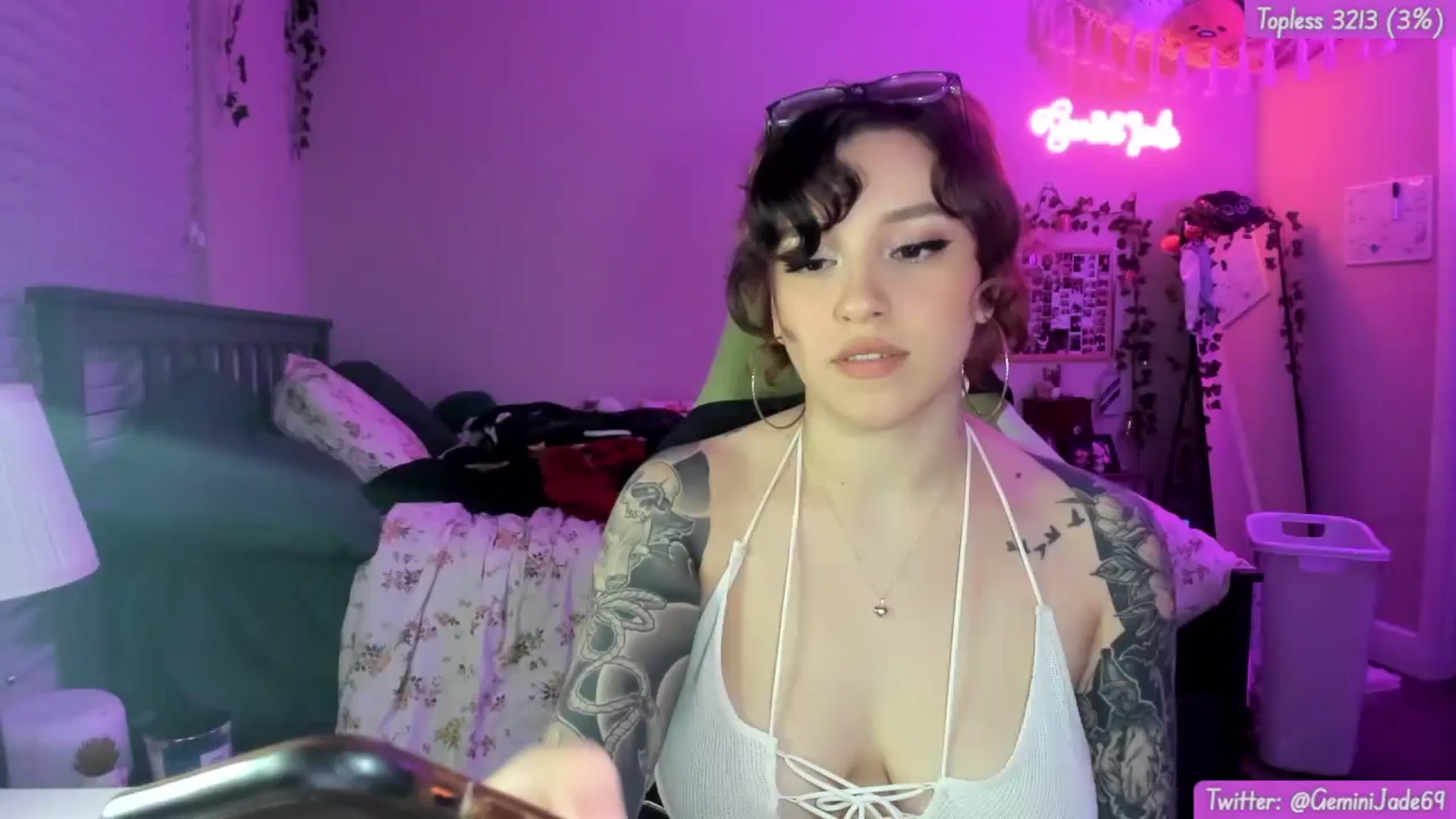 Gallery image thumbnail from GeminiJade69's myfreecams stream on, 06/26/2024, 06:28 image 1 of 20