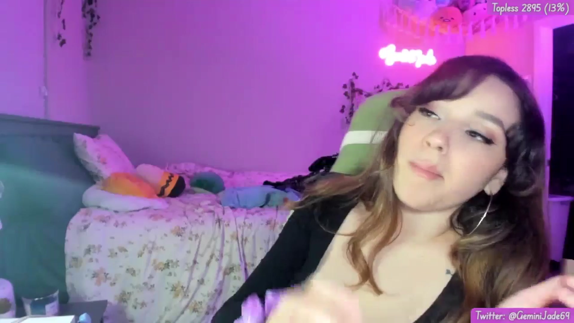Gallery image thumbnail from GeminiJade69's myfreecams stream on, 06/30/2024, 06:19 image 7 of 20