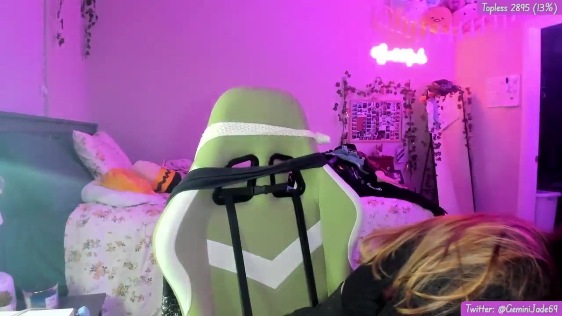 Gallery image thumbnail from GeminiJade69's myfreecams stream on, 06/30/2024, 06:19 image 11 of 20
