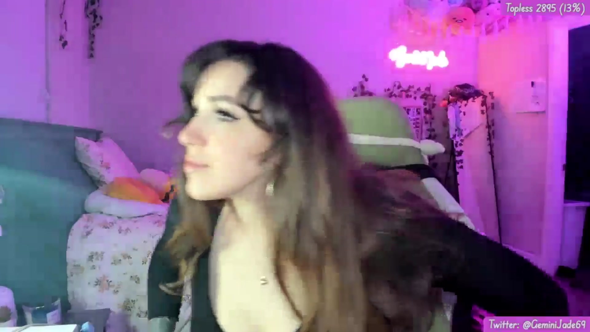 Gallery image thumbnail from GeminiJade69's myfreecams stream on, 06/30/2024, 06:19 image 3 of 20