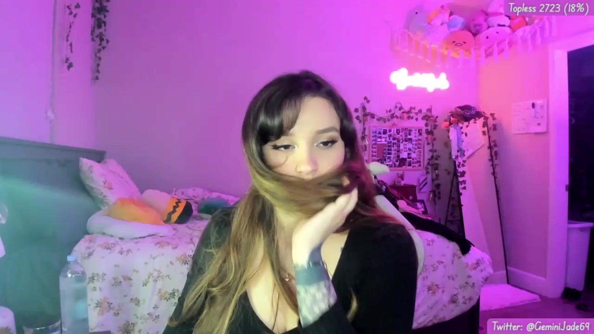 Gallery image thumbnail from GeminiJade69's myfreecams stream on, 06/30/2024, 06:41 image 18 of 20
