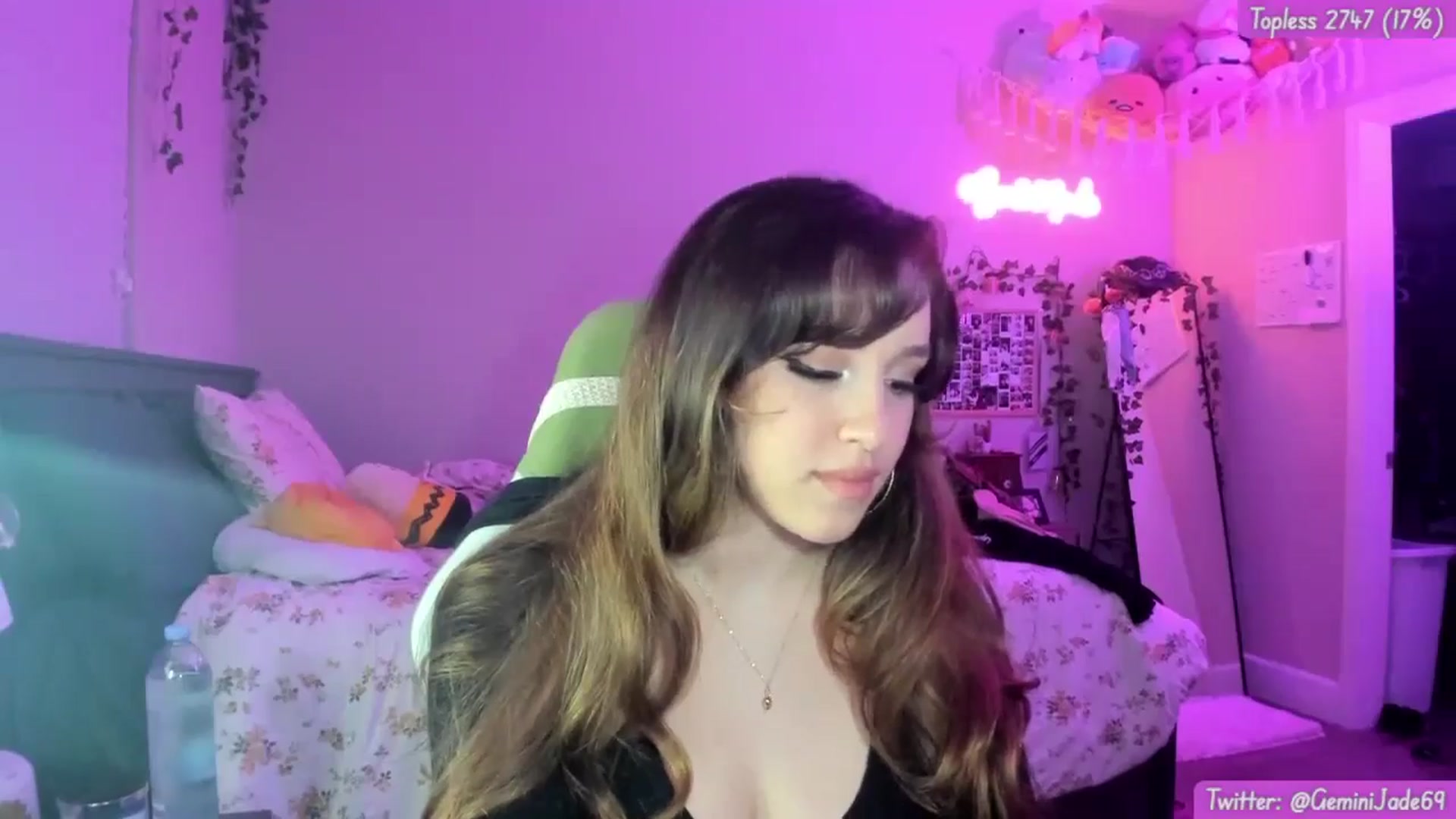 Gallery image thumbnail from GeminiJade69's myfreecams stream on, 06/30/2024, 06:41 image 6 of 20