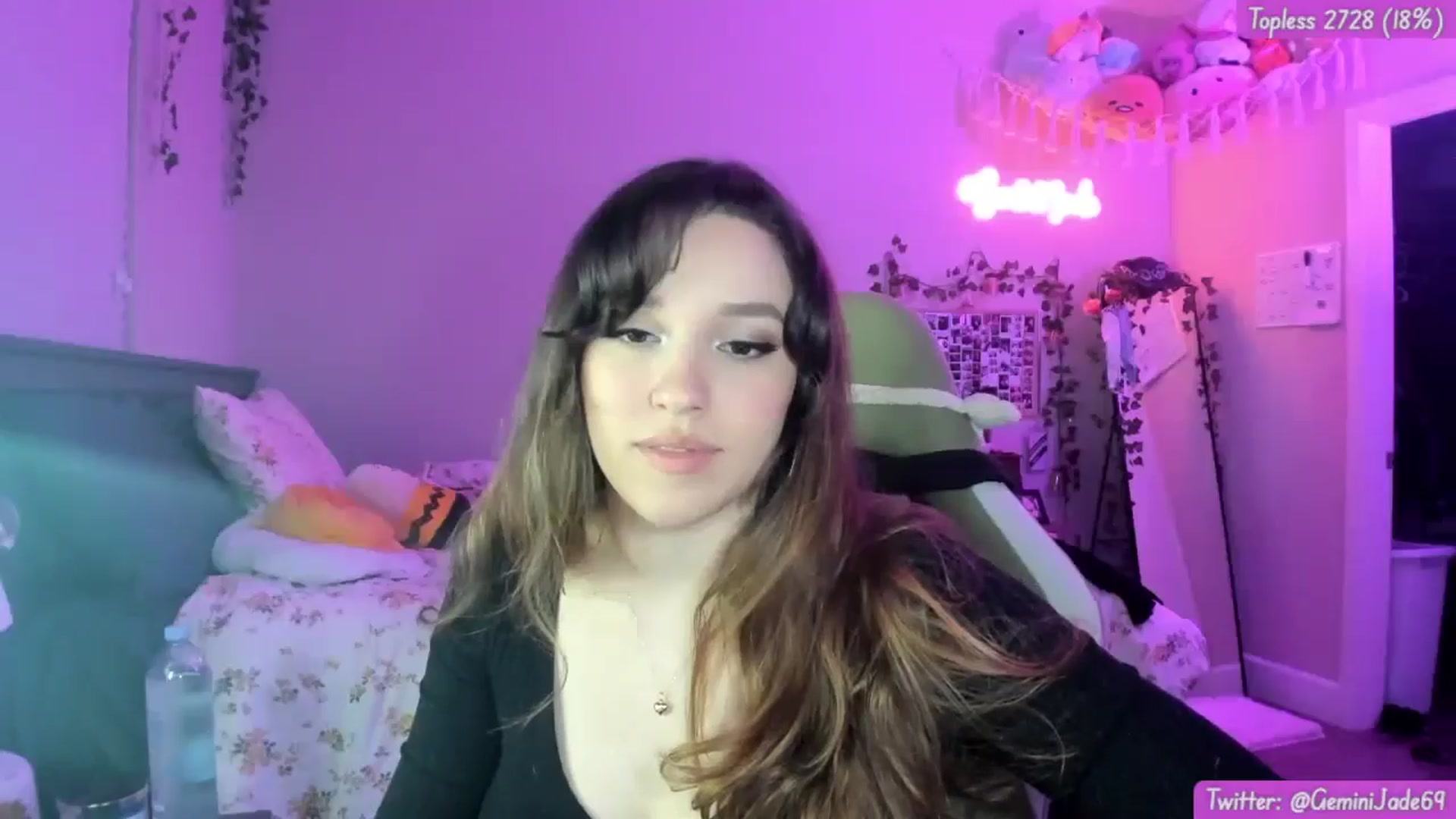 Gallery image thumbnail from GeminiJade69's myfreecams stream on, 06/30/2024, 06:41 image 10 of 20
