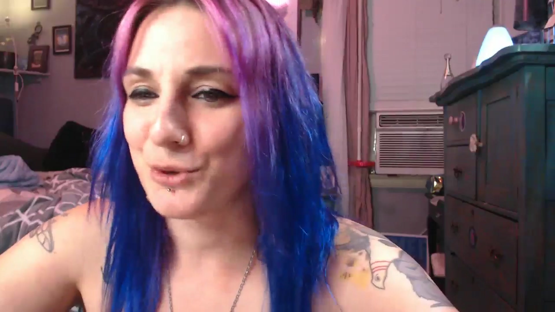 Gallery image thumbnail from GemmaFlame's myfreecams stream on, 06/21/2024, 06:39 image 4 of 20