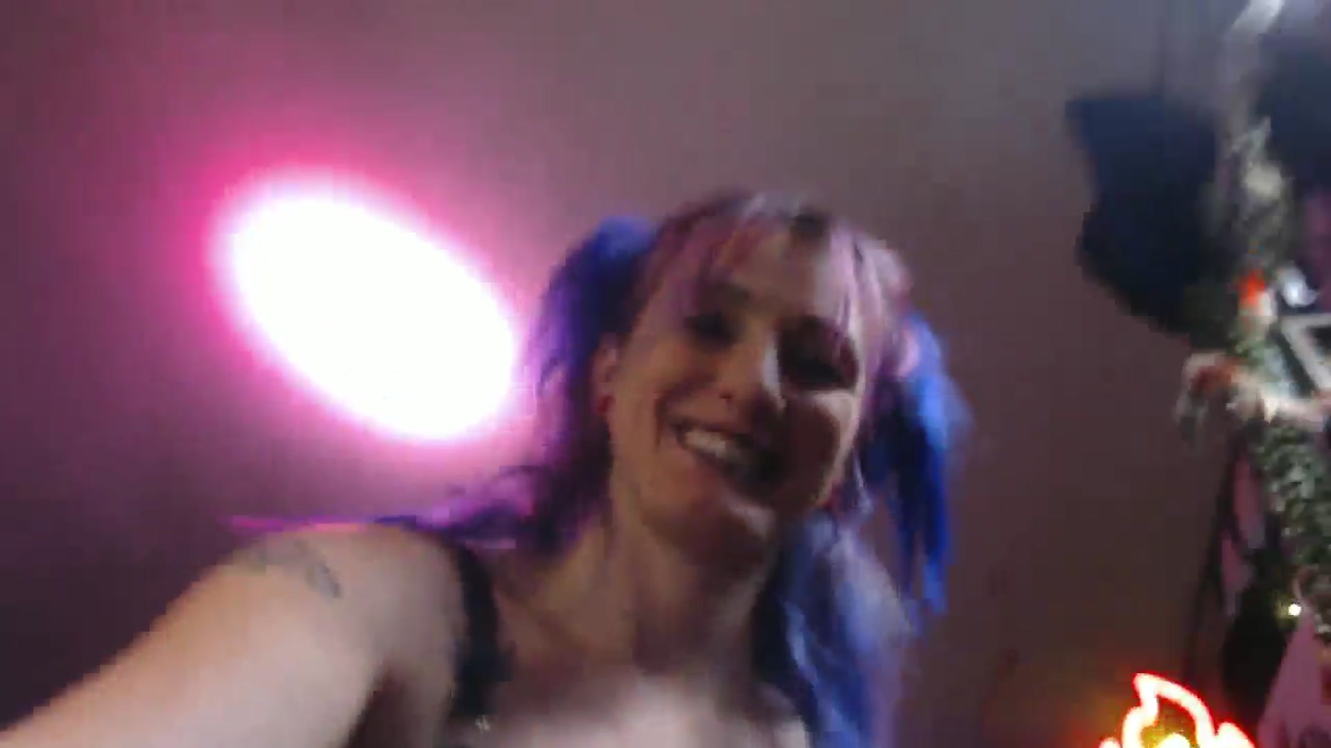 Gallery image thumbnail from GemmaFlame's myfreecams stream on, 06/29/2024, 07:26 image 6 of 20