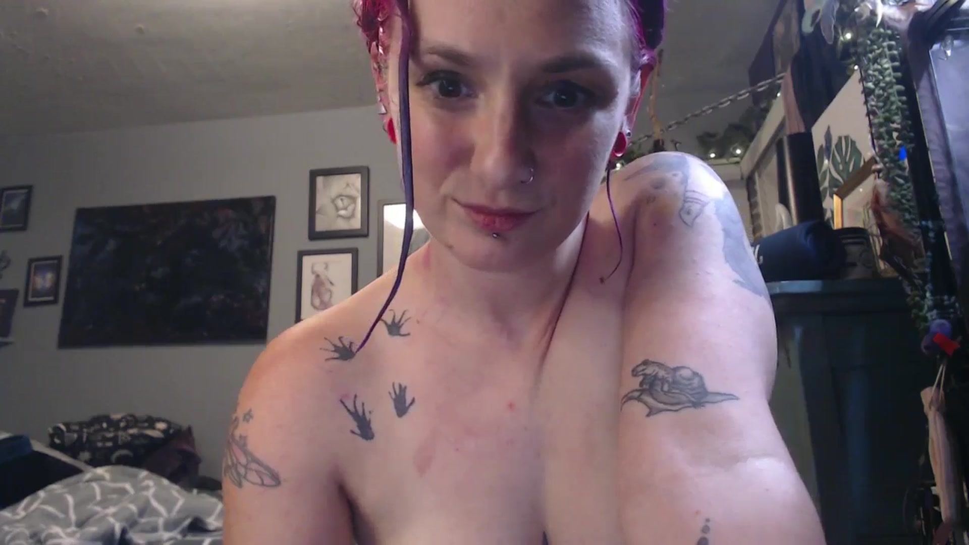 Gallery image thumbnail from GemmaFlame's myfreecams stream on, 07/03/2024, 06:35 image 3 of 20