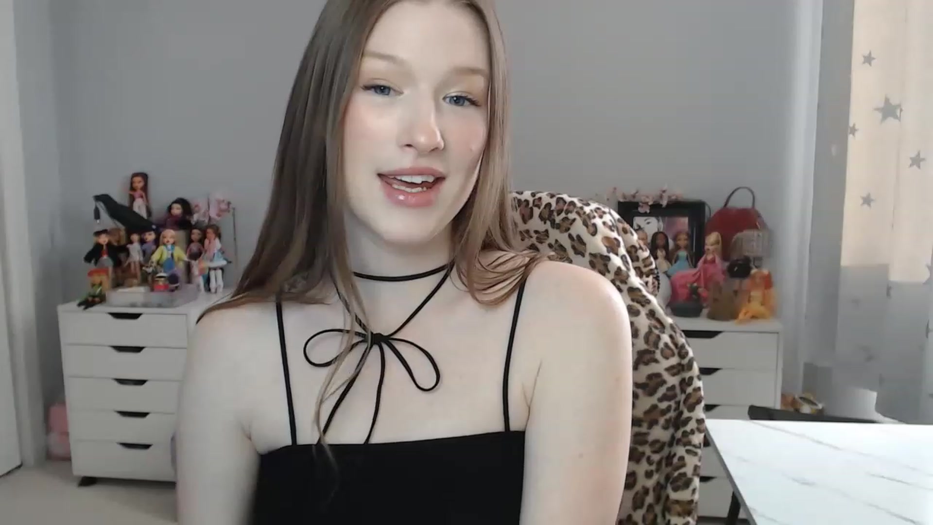 Gallery image thumbnail from GemmaMinx's myfreecams stream on, 01/26/2023, 21:04 image 5 of 20