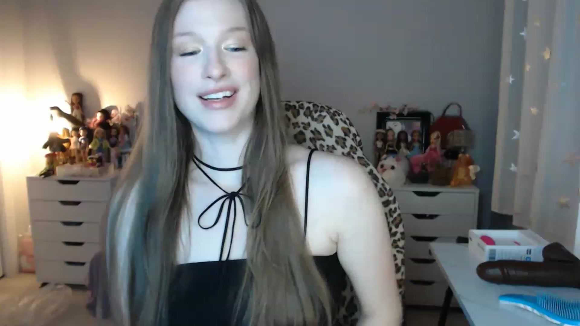 Gallery image thumbnail from GemmaMinx's myfreecams stream on, 01/26/2023, 23:08 image 15 of 20