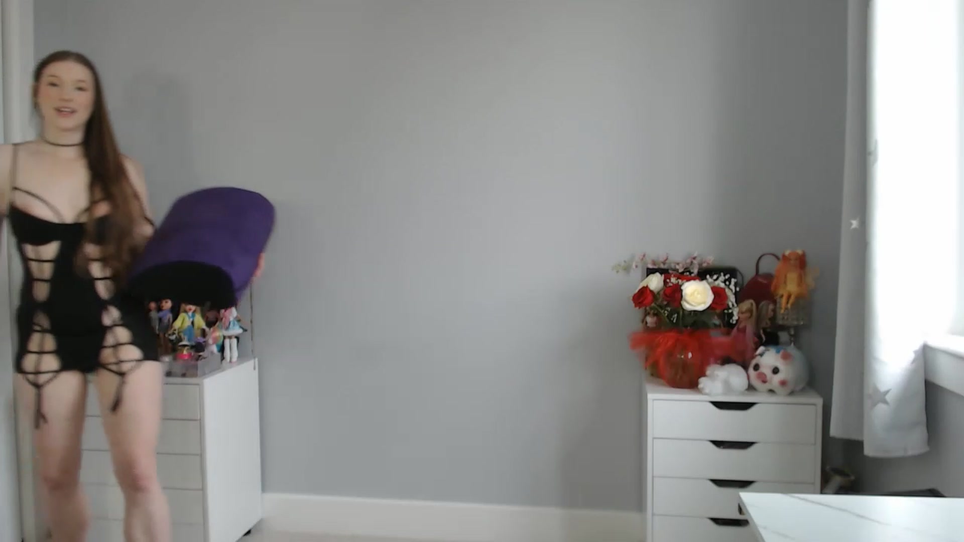 Gallery image thumbnail from GemmaMinx's myfreecams stream on, 02/15/2023, 16:25 image 18 of 20