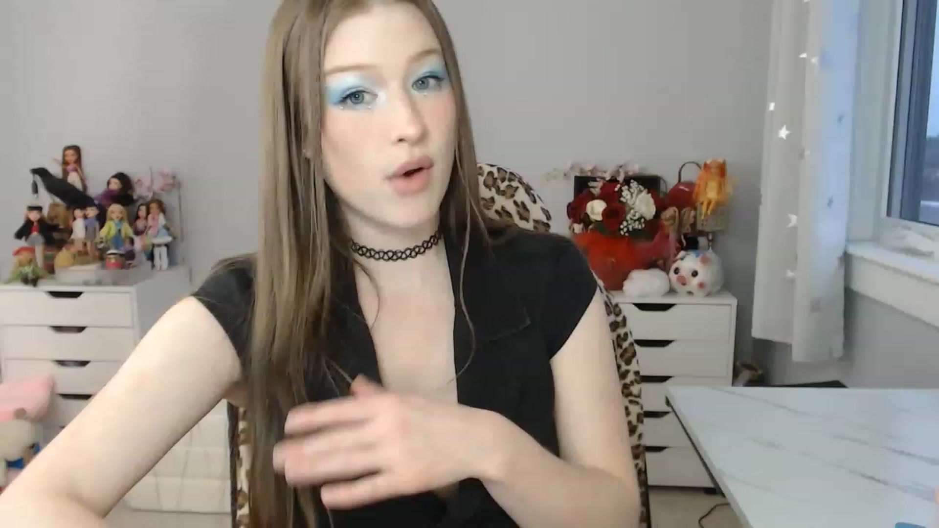 Gallery image thumbnail from GemmaMinx's myfreecams stream on, 02/18/2023, 22:49 image 16 of 20