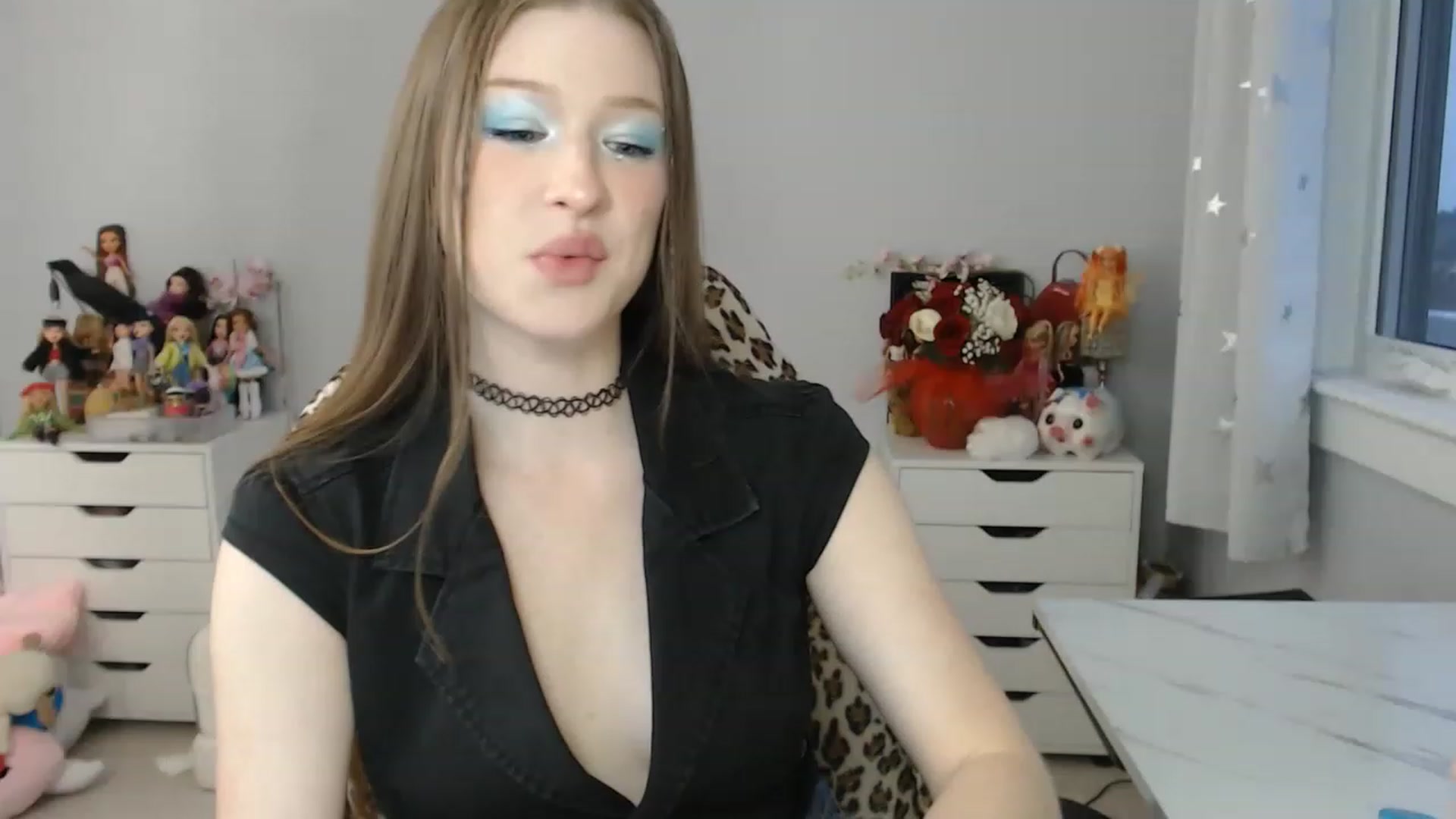 Gallery image thumbnail from GemmaMinx's myfreecams stream on, 02/18/2023, 22:49 image 17 of 20