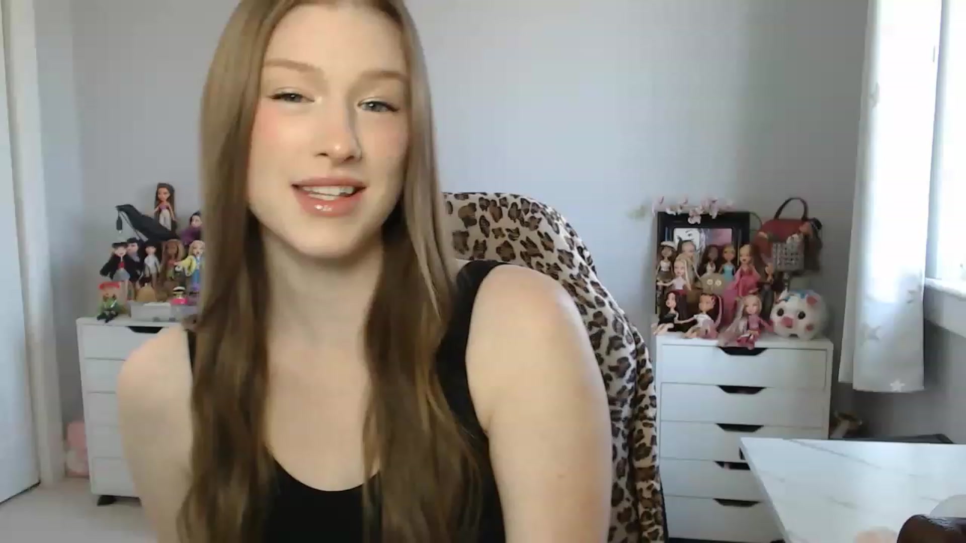 Gallery image thumbnail from GemmaMinx's myfreecams stream on, 05/26/2023, 17:57 image 1 of 20