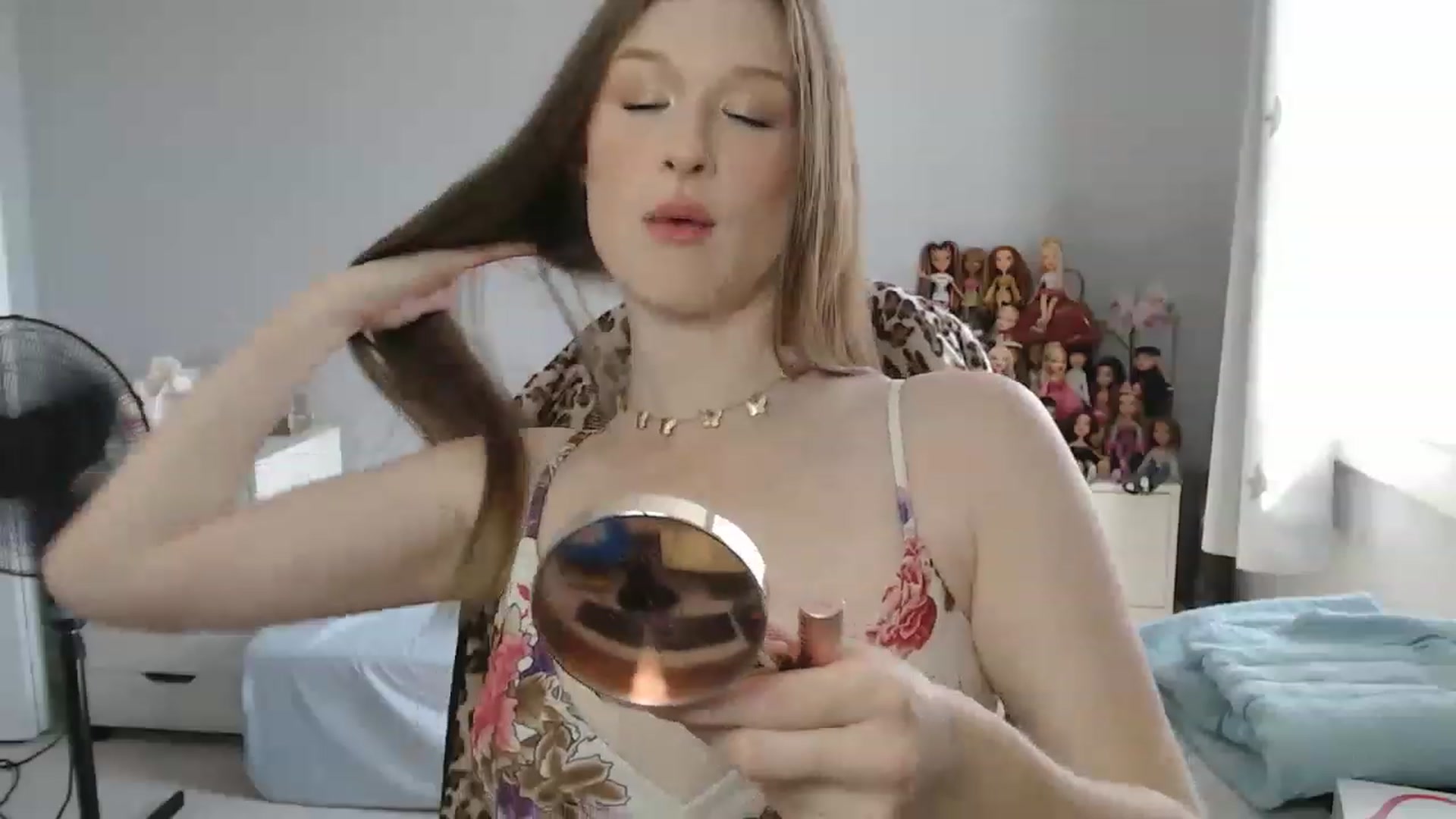 Gallery image thumbnail from GemmaMinx's myfreecams stream on, 07/31/2023, 20:07 image 4 of 20