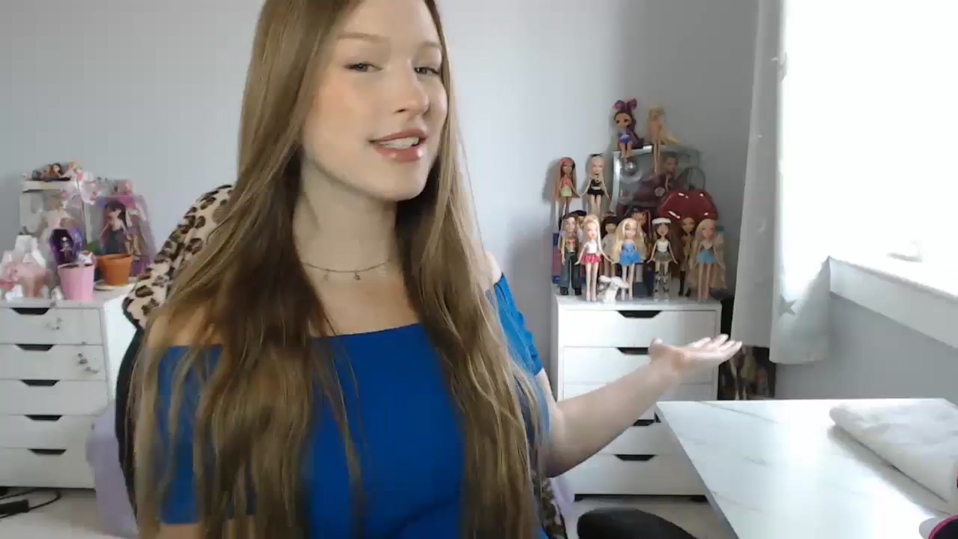 Gallery image thumbnail from GemmaMinx's myfreecams stream on, 09/25/2023, 16:58 image 4 of 20