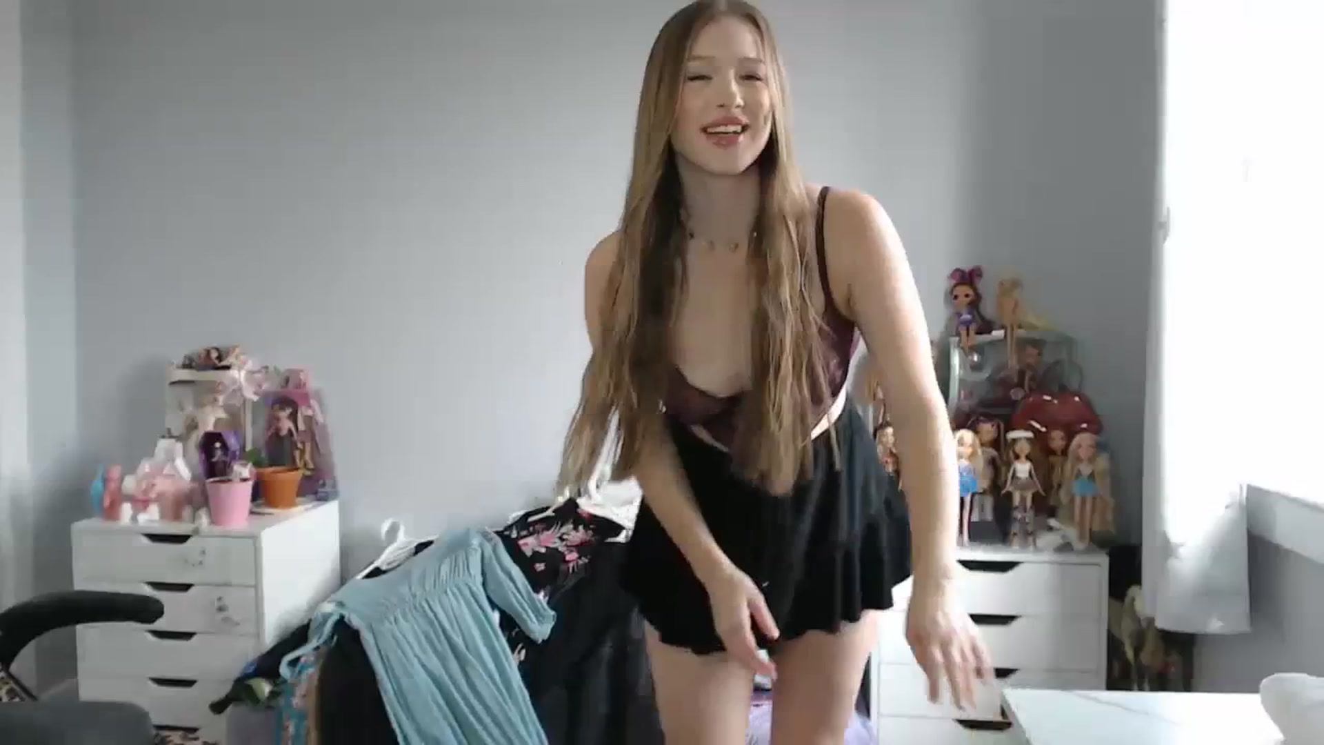 Gallery image thumbnail from GemmaMinx's myfreecams stream on, 09/26/2023, 17:13 image 16 of 20