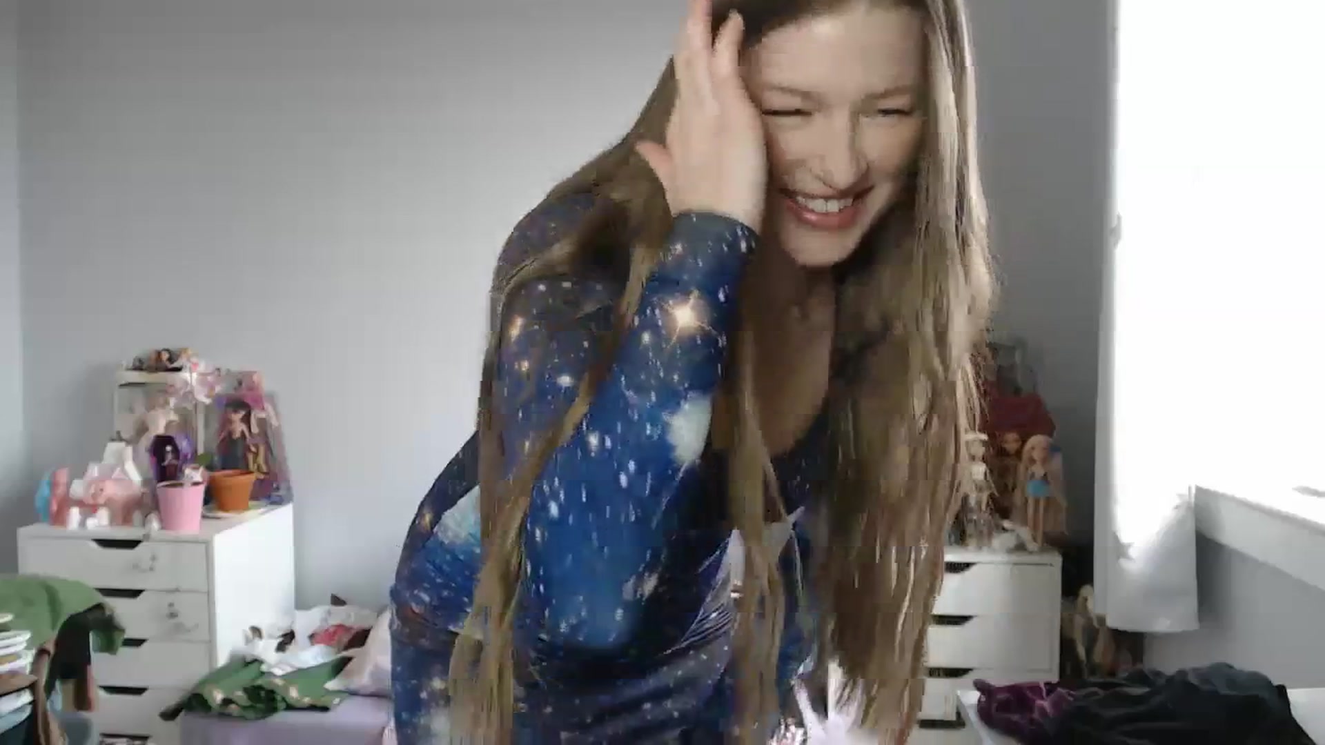 Gallery image thumbnail from GemmaMinx's myfreecams stream on, 09/26/2023, 19:05 image 4 of 20